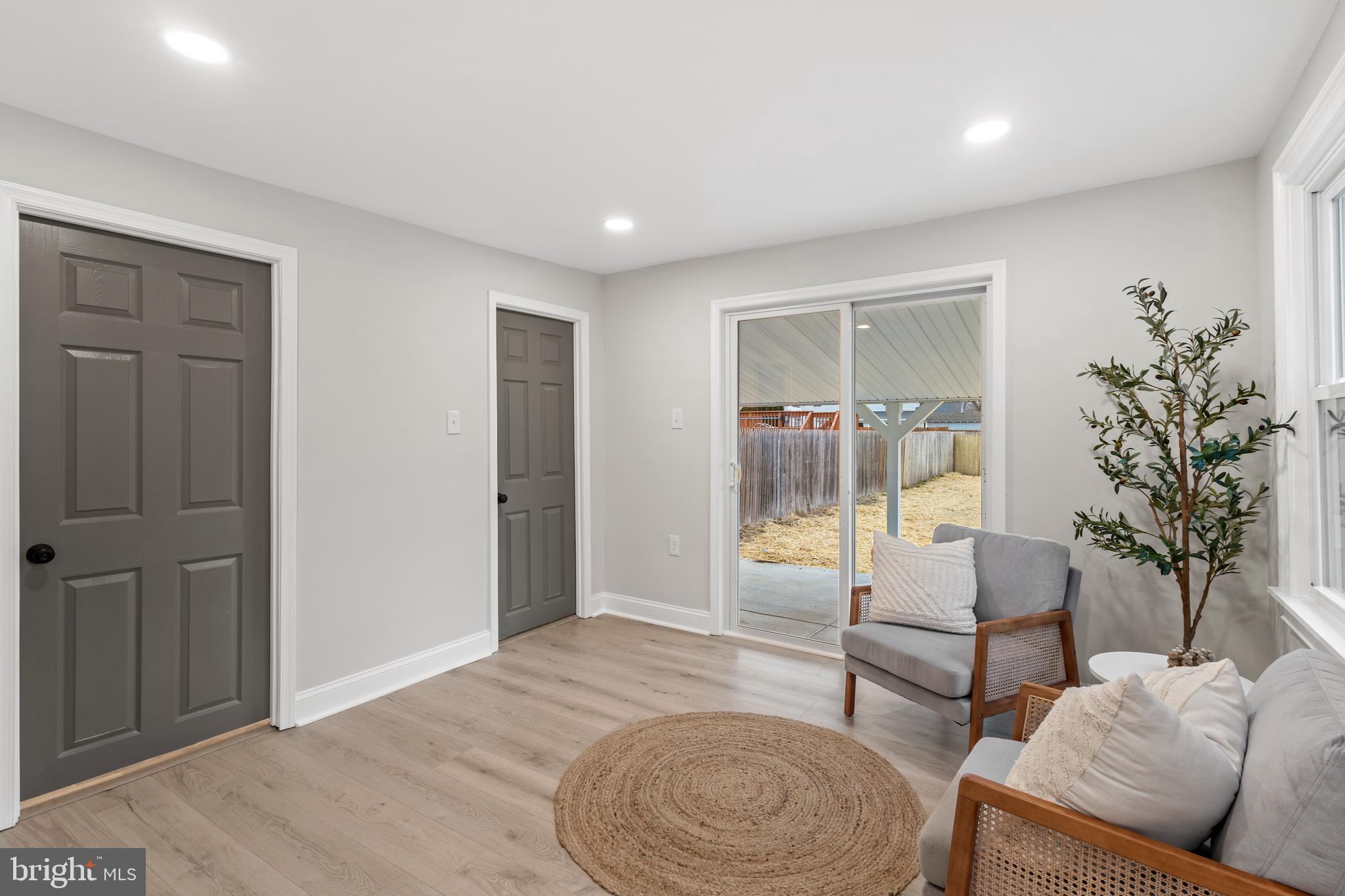 100 ACRE WOODS - Residential