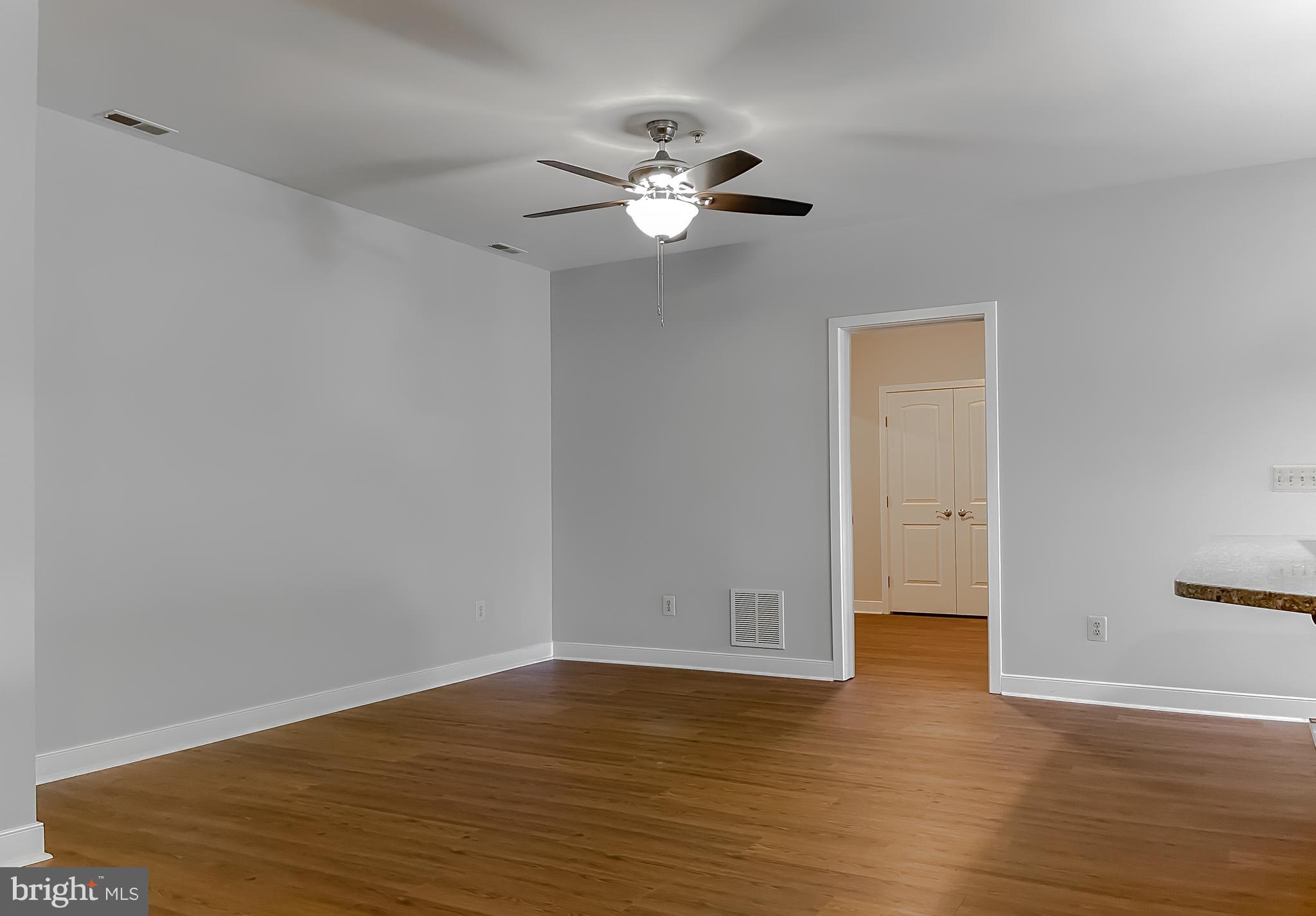 FOXWELL CONDOMINIUMS - Residential Lease