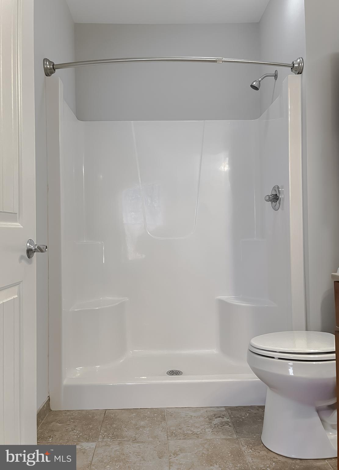 FOXWELL CONDOMINIUMS - Residential Lease