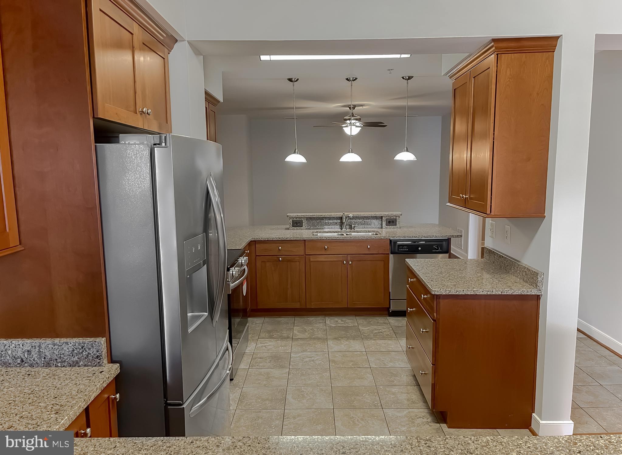 FOXWELL CONDOMINIUMS - Residential Lease