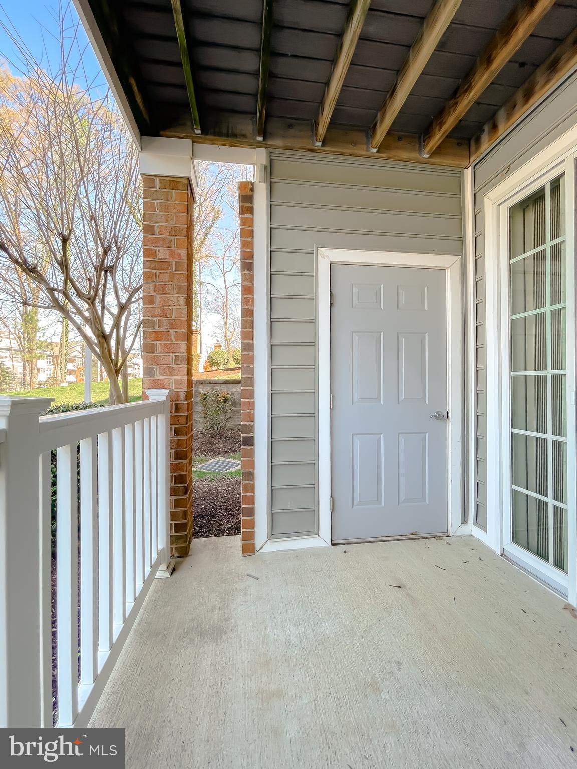 FOXWELL CONDOMINIUMS - Residential Lease