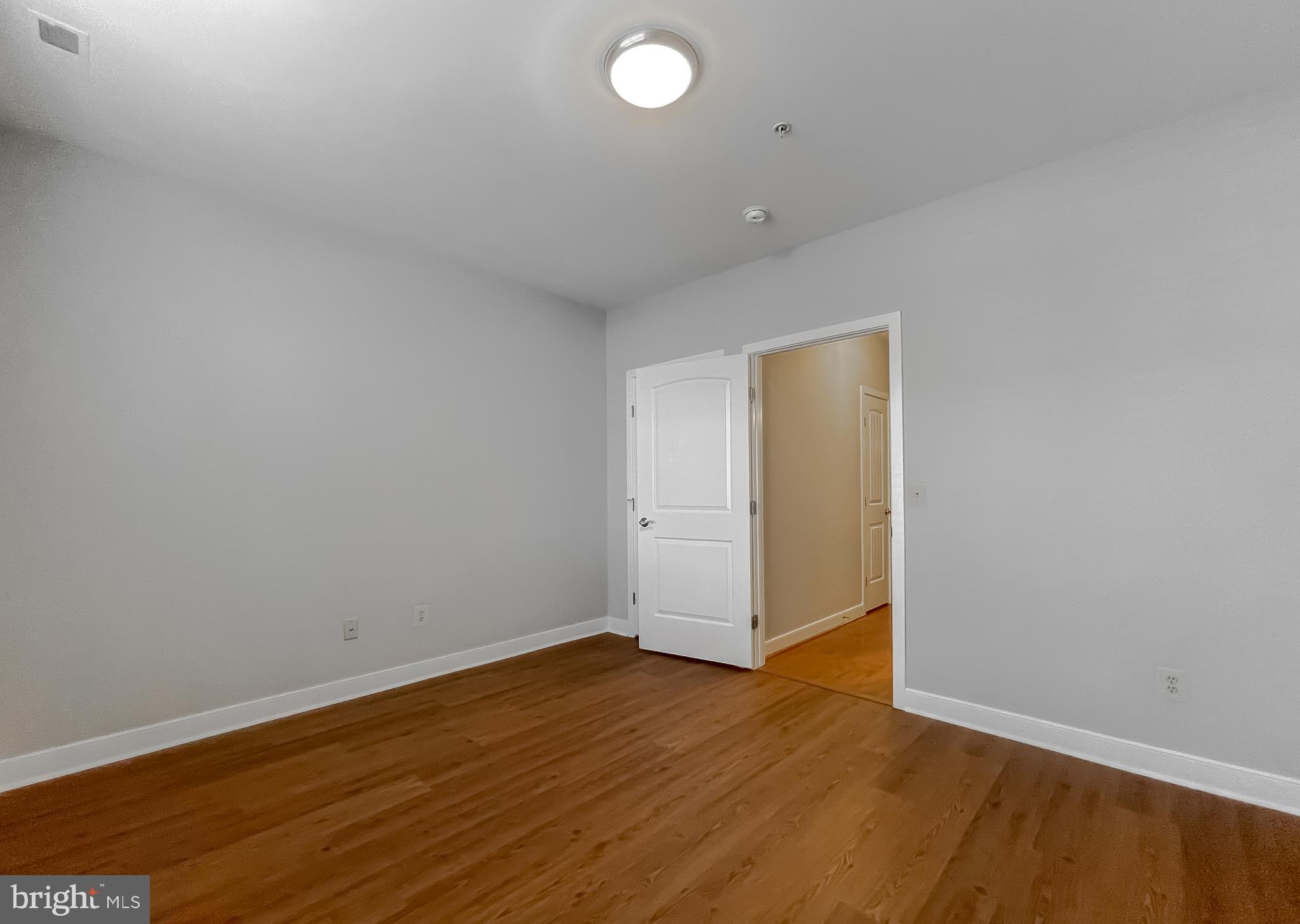 FOXWELL CONDOMINIUMS - Residential Lease