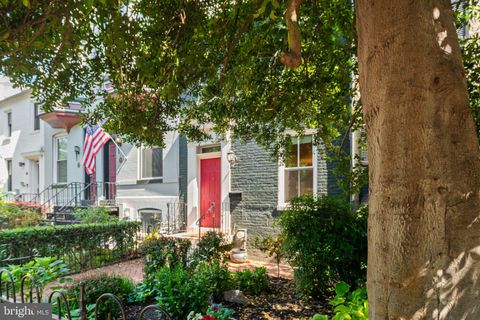 328 A STREET NE WASHINGTON DC 20002