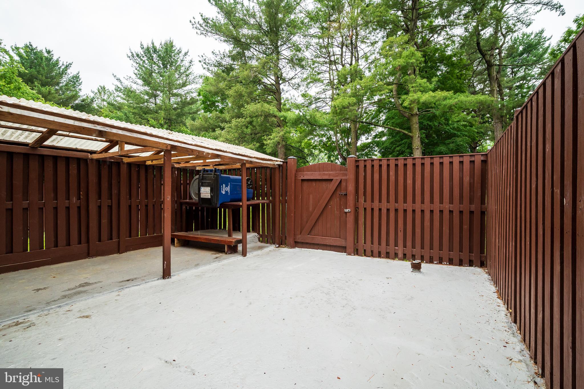 VILLAGE OF OWEN BROWN - Residential