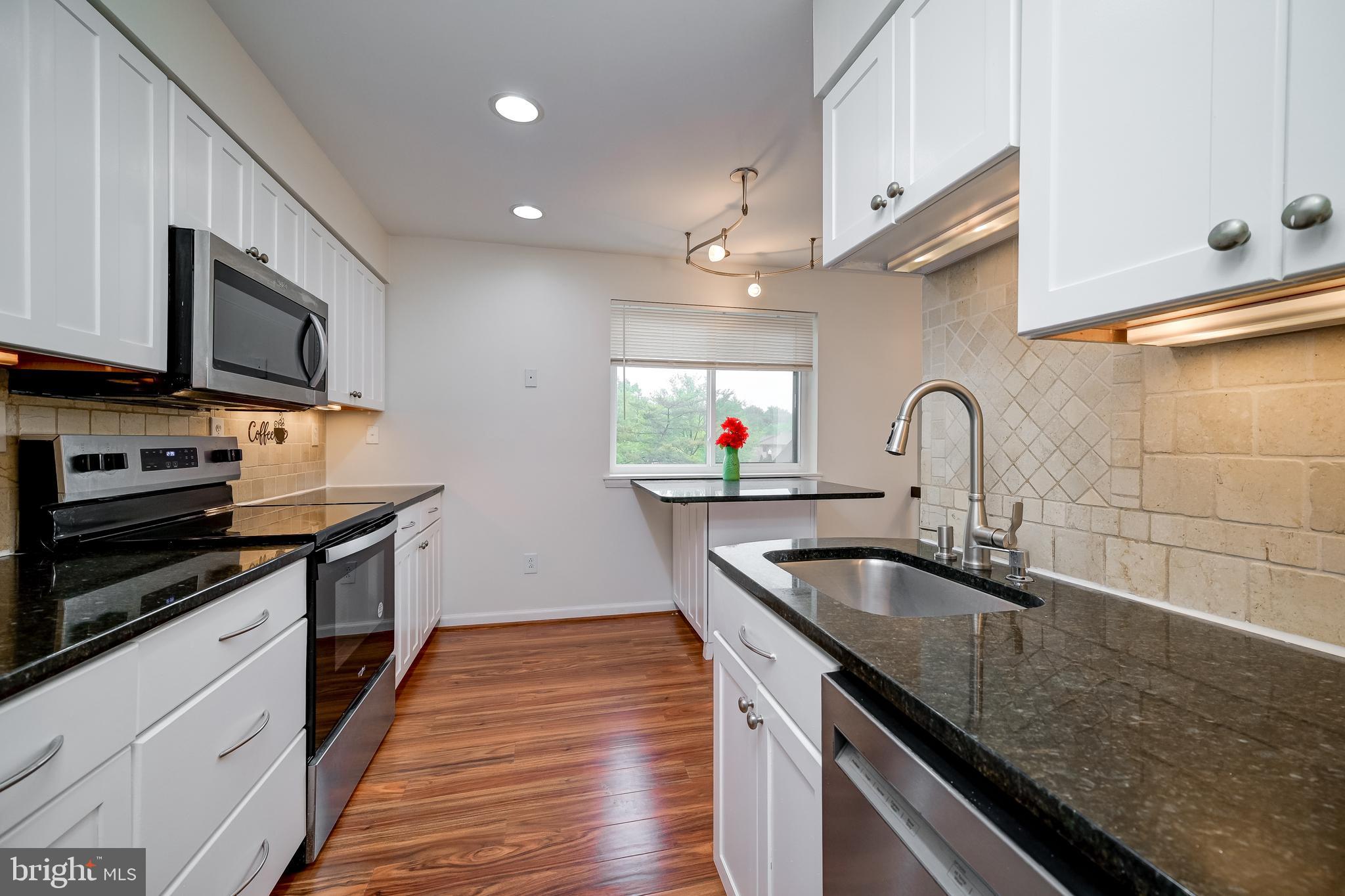 VILLAGE OF OWEN BROWN - Residential