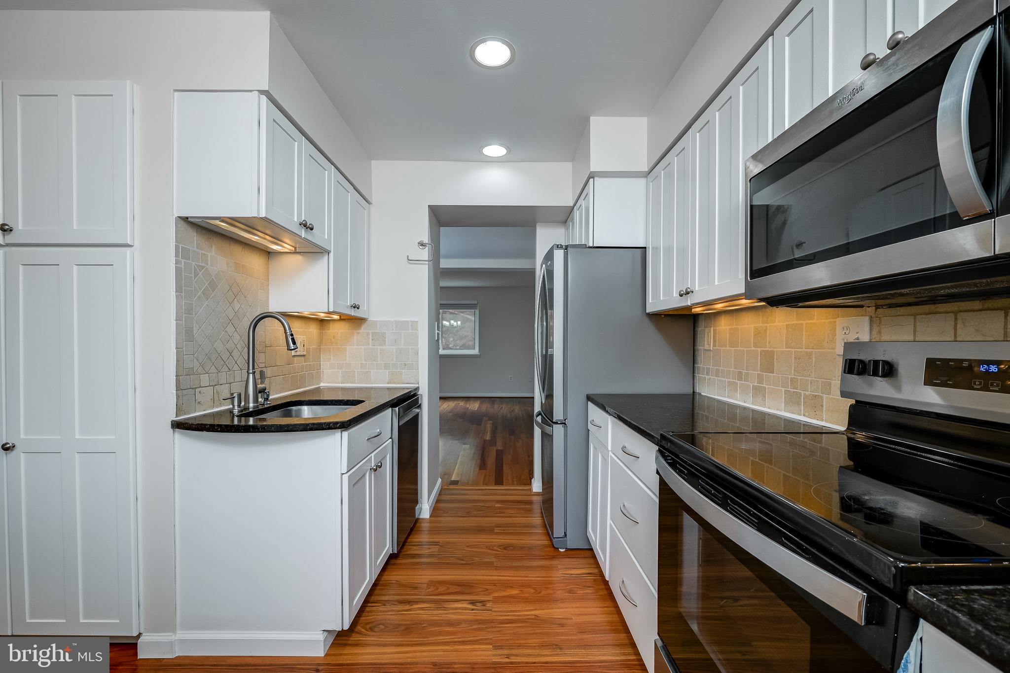 VILLAGE OF OWEN BROWN - Residential