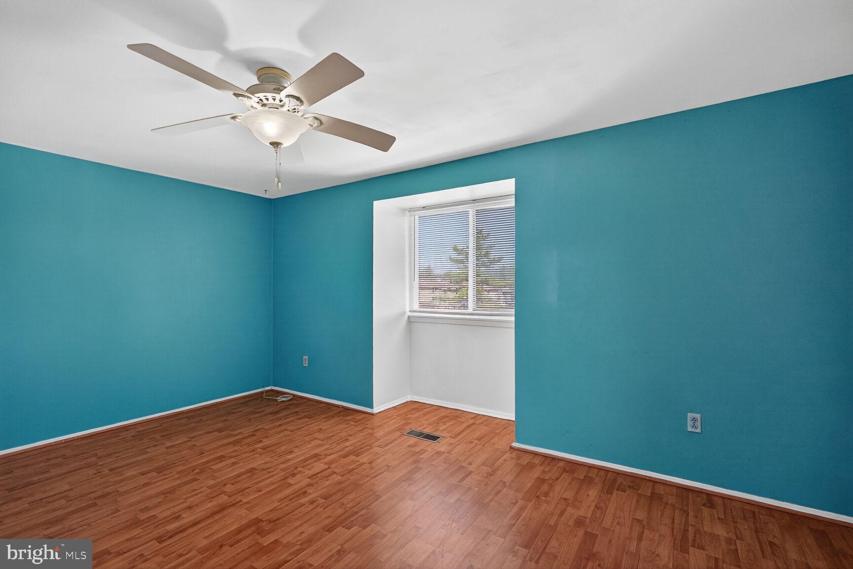 VILLAGE OF OWEN BROWN - Residential