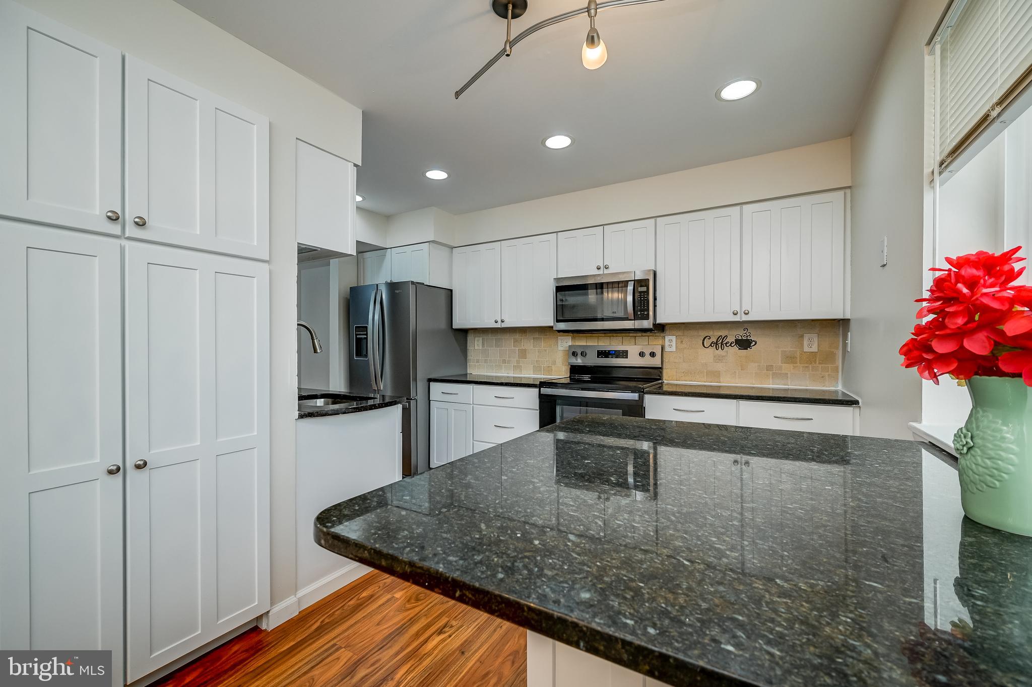 VILLAGE OF OWEN BROWN - Residential