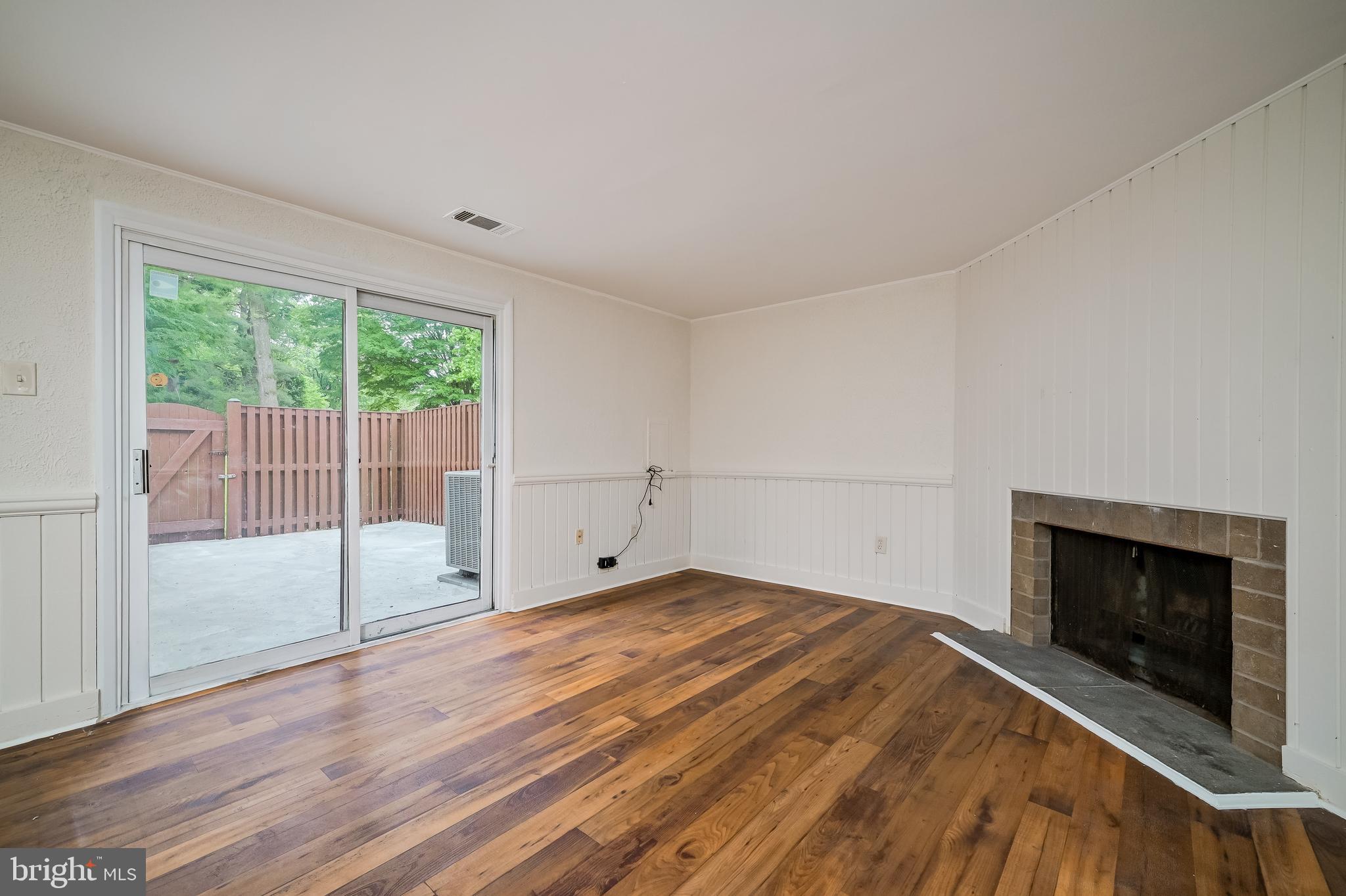 VILLAGE OF OWEN BROWN - Residential