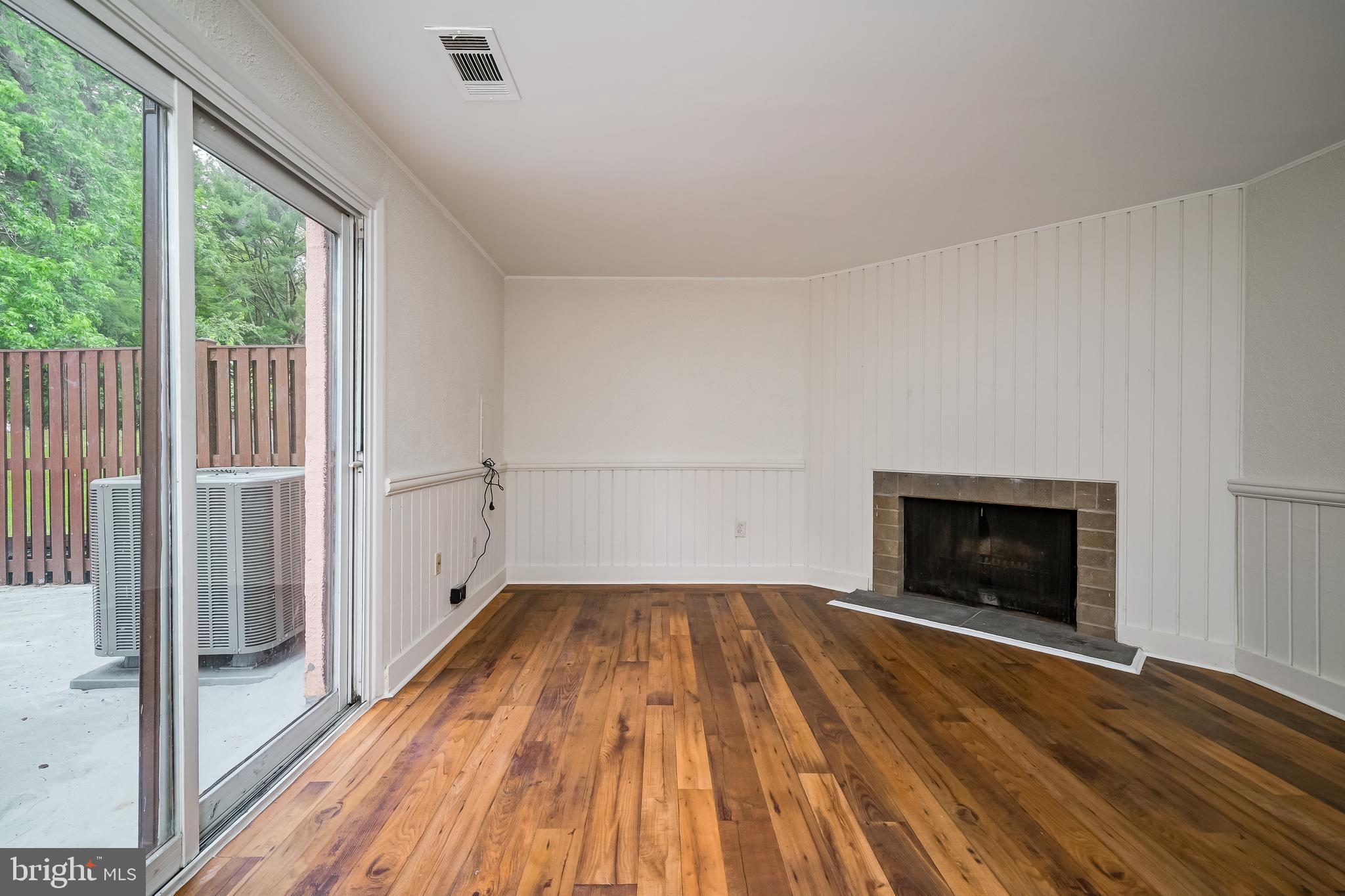 VILLAGE OF OWEN BROWN - Residential