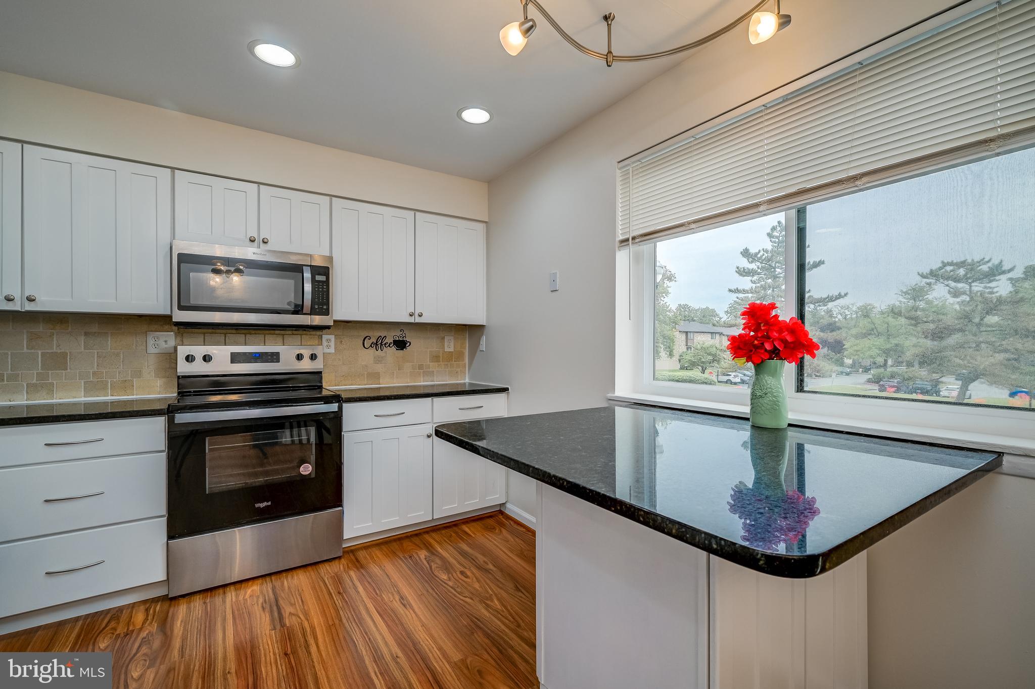 VILLAGE OF OWEN BROWN - Residential