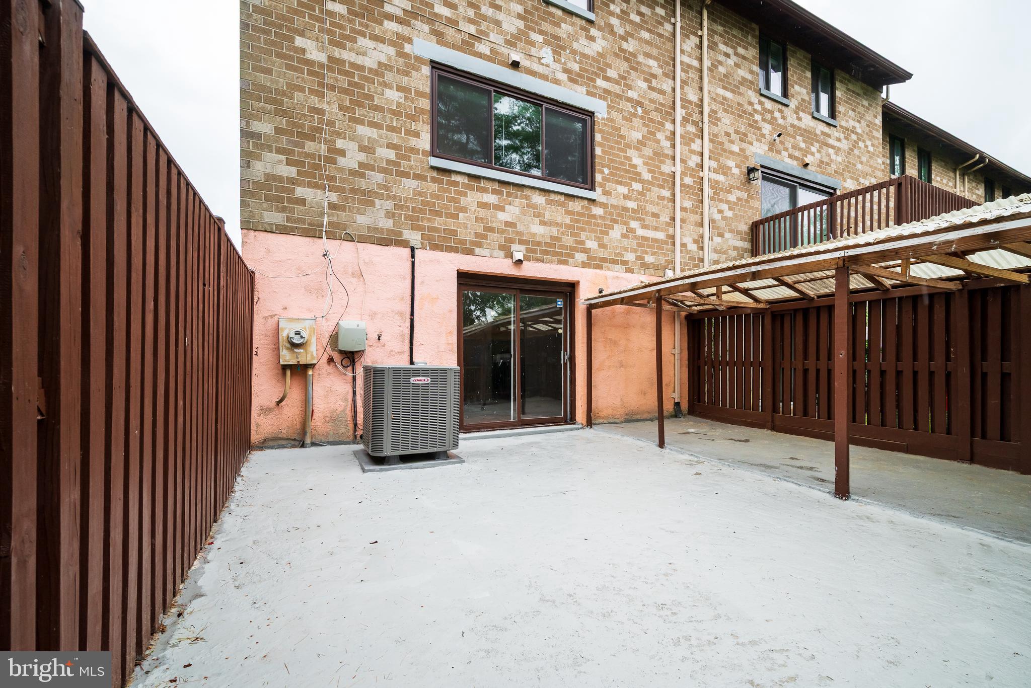 VILLAGE OF OWEN BROWN - Residential
