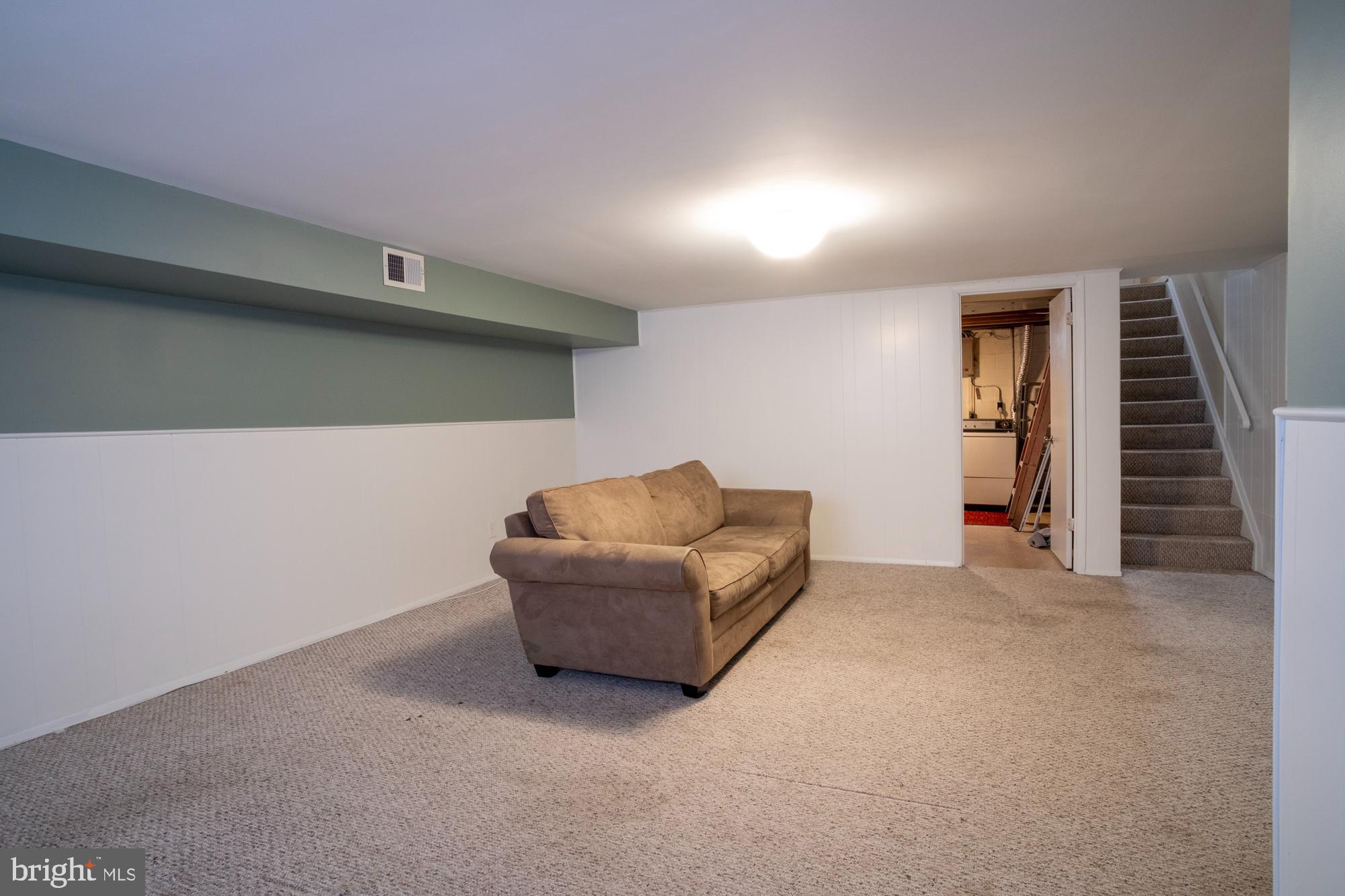 HUNTSMOOR - Residential Lease