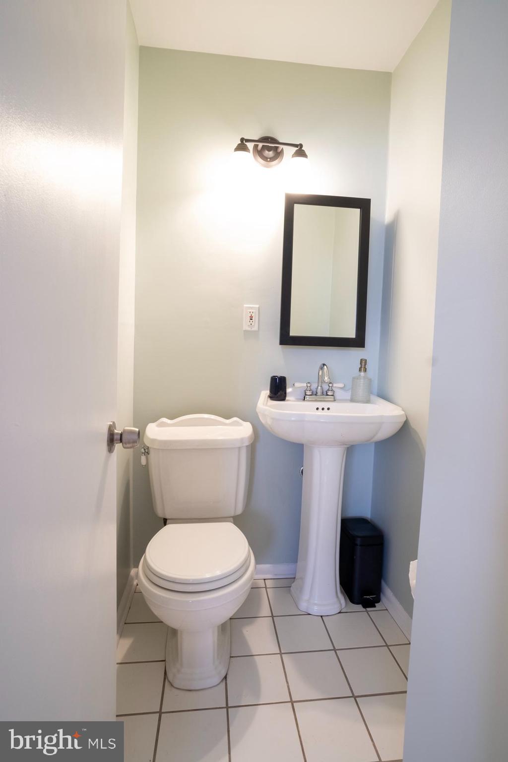 HUNTSMOOR - Residential Lease