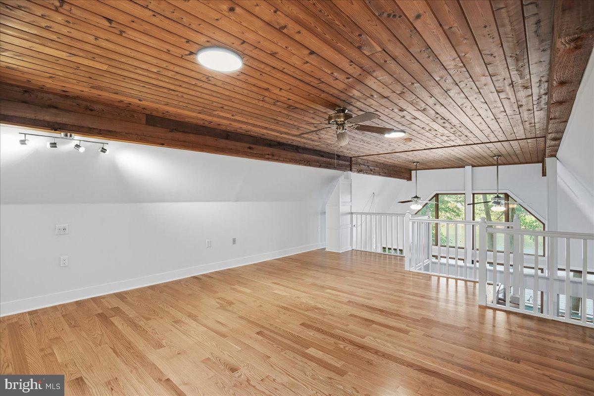 DRUM POINT - Residential