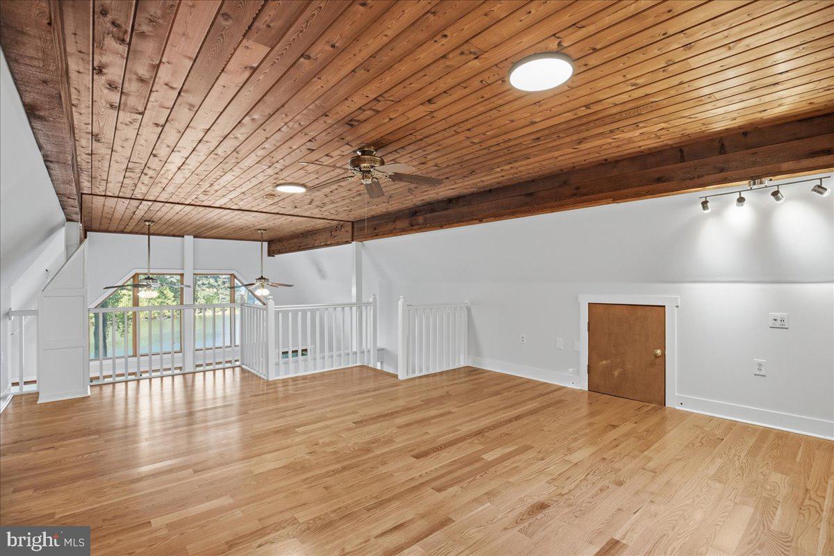 DRUM POINT - Residential