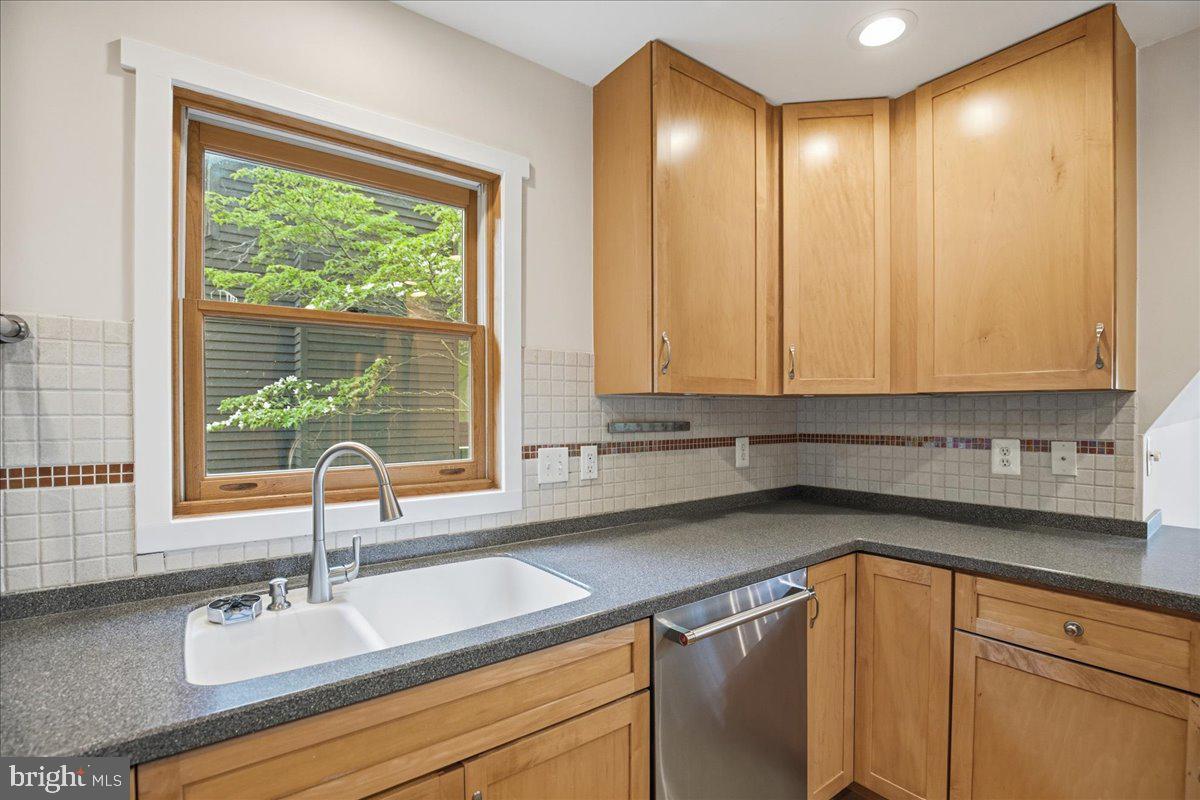 DRUM POINT - Residential