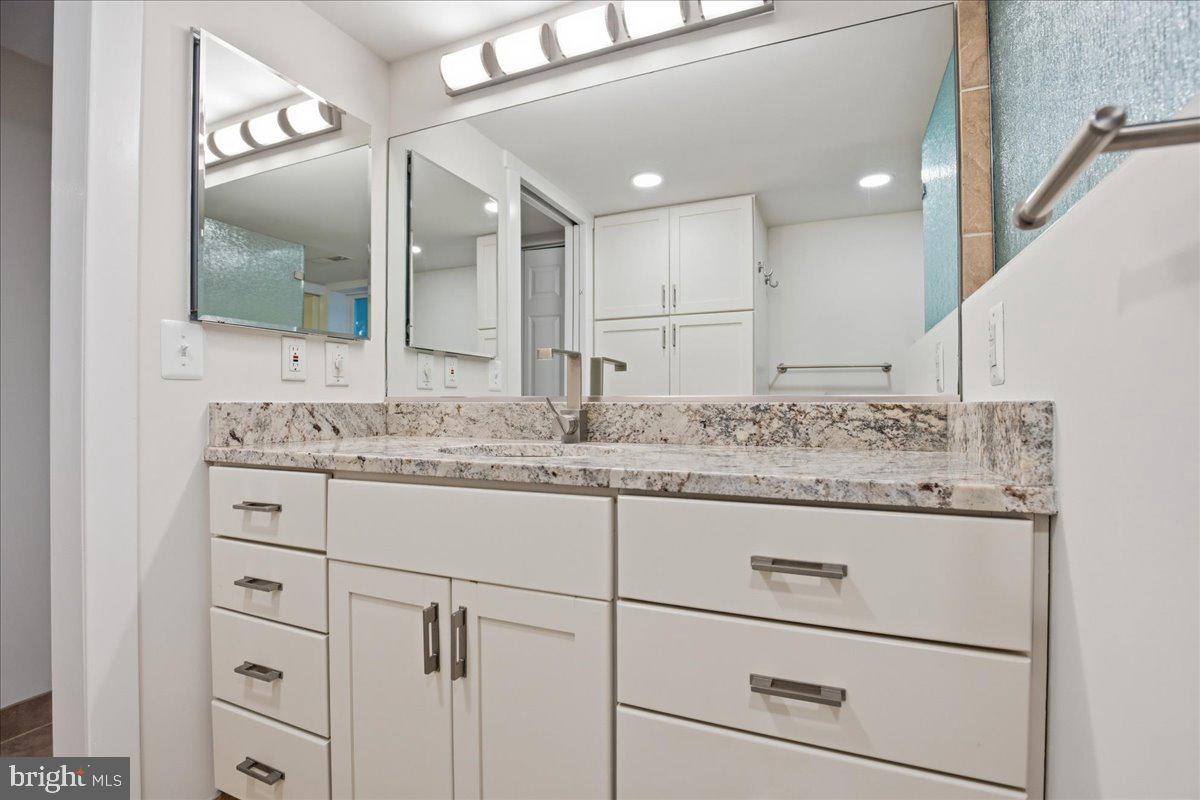 DRUM POINT - Residential