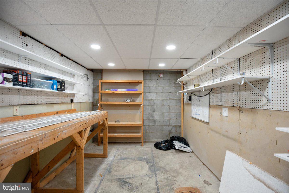 DRUM POINT - Residential