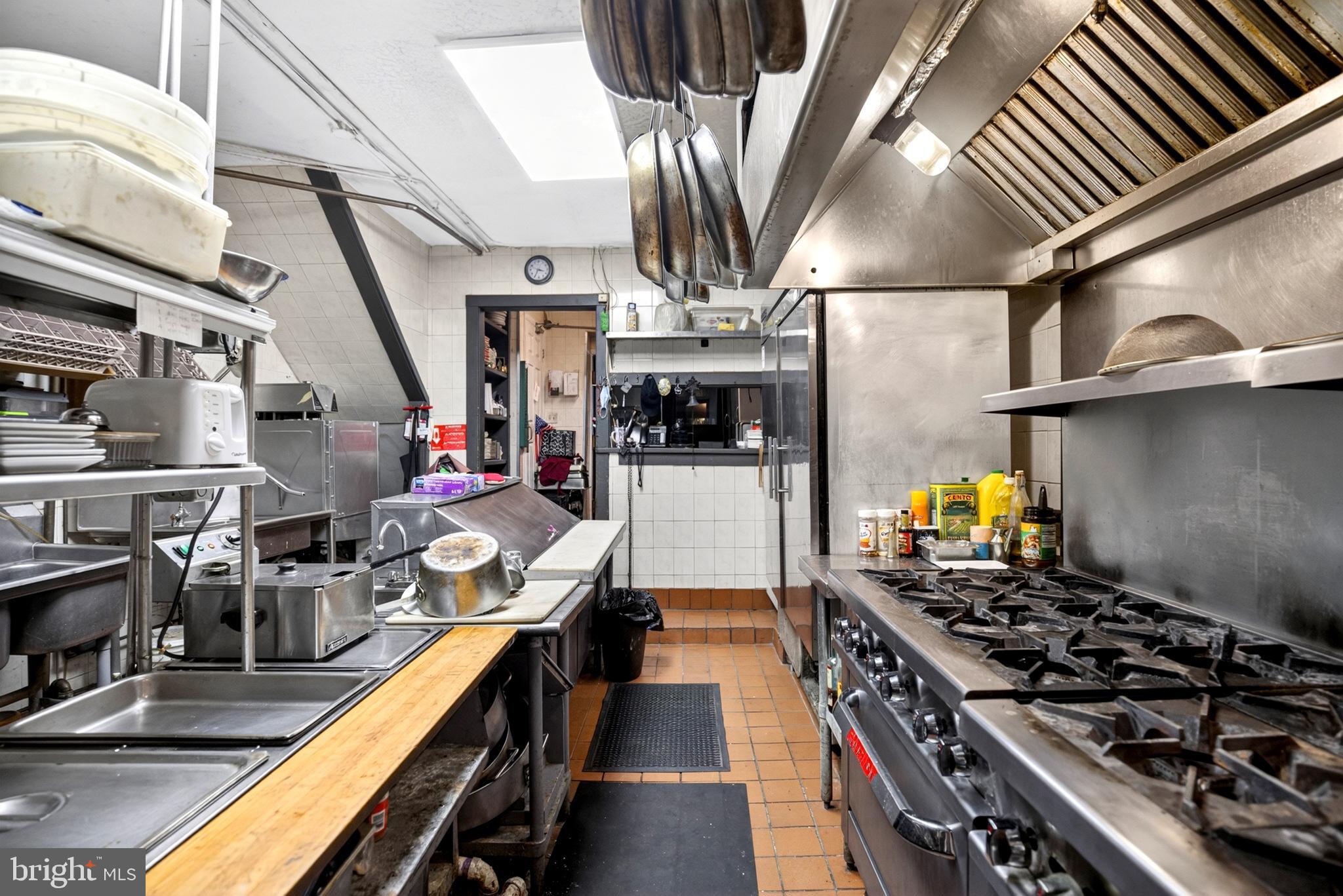 EAST PASSYUNK CROSSING - Commercial Sale