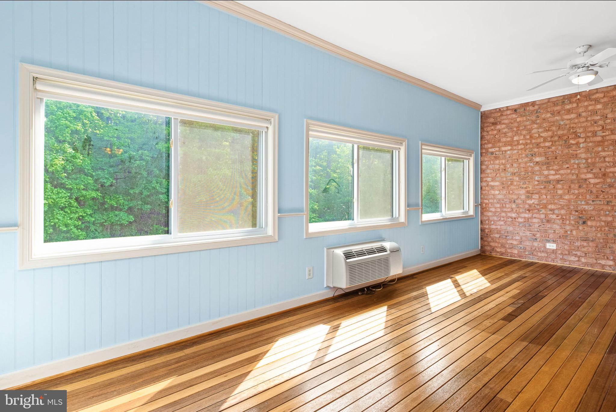 DOGWOOD AIR PARK - Residential Lease