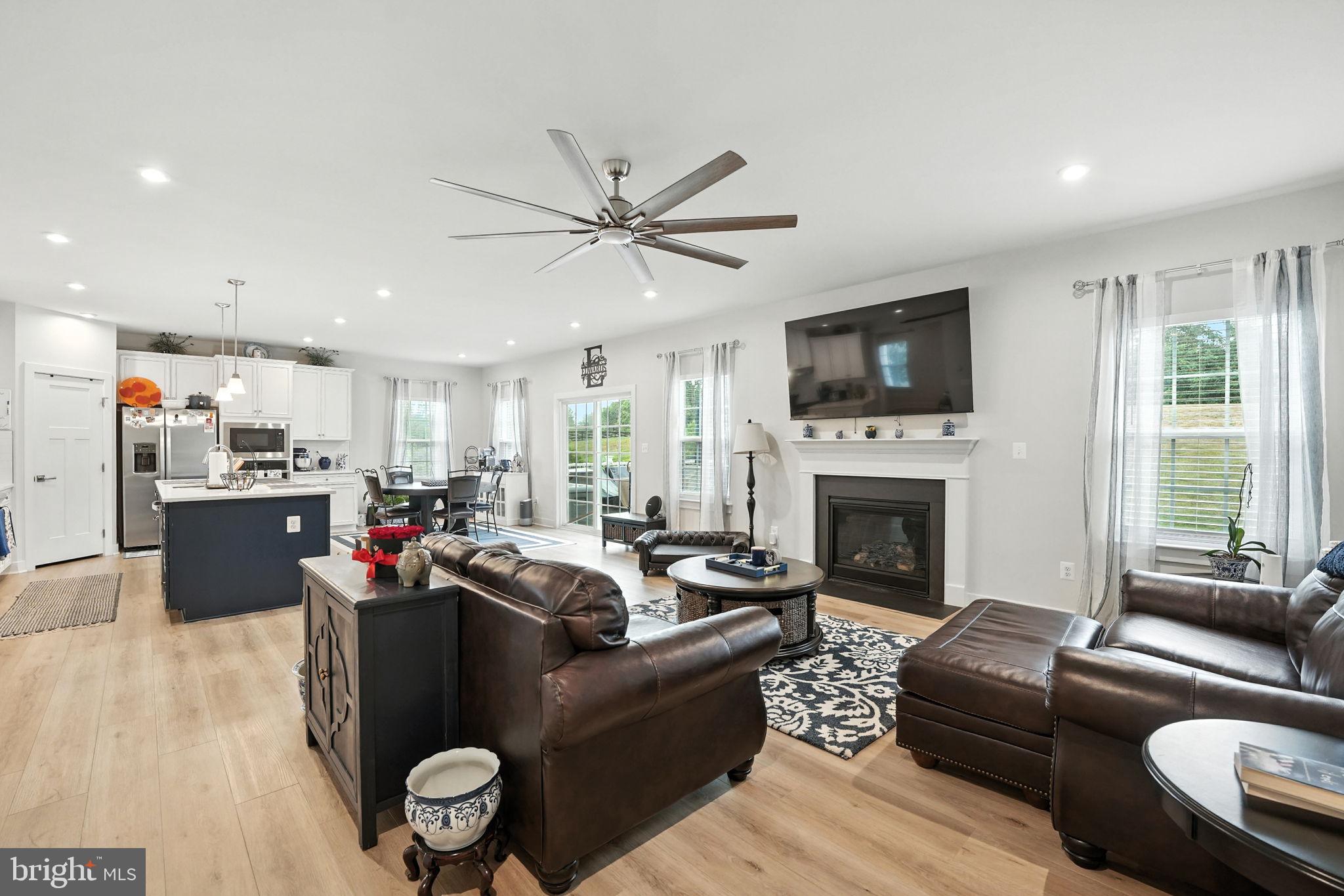 WARRENTON CHASE - Residential