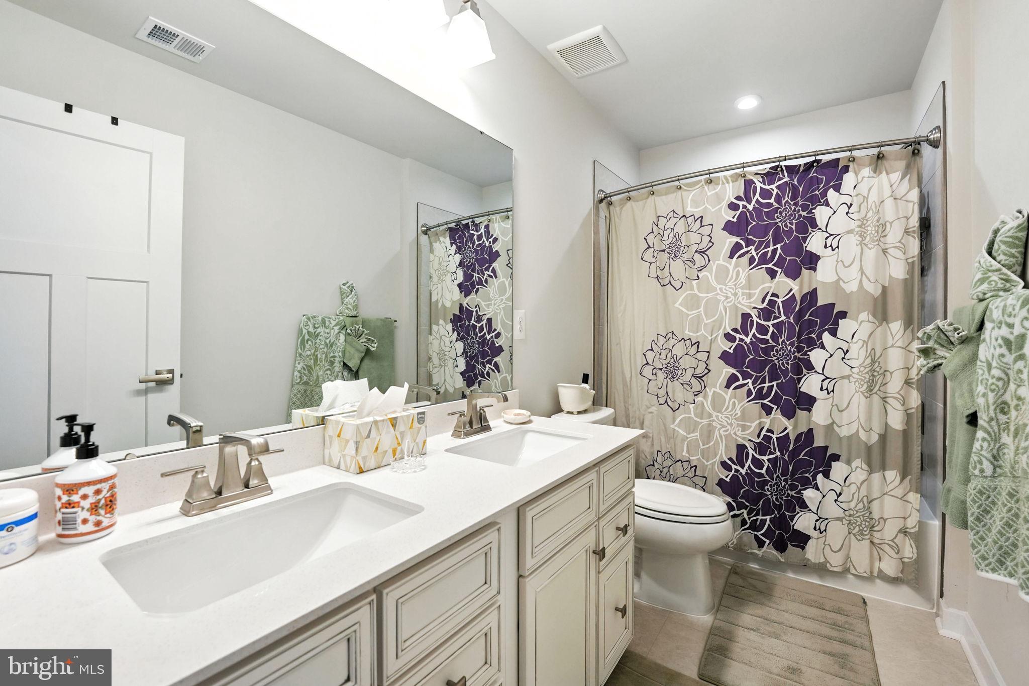 WARRENTON CHASE - Residential