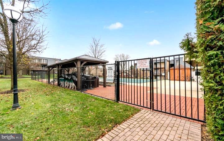 STEVENSON VILLAGE CONDO - Residential