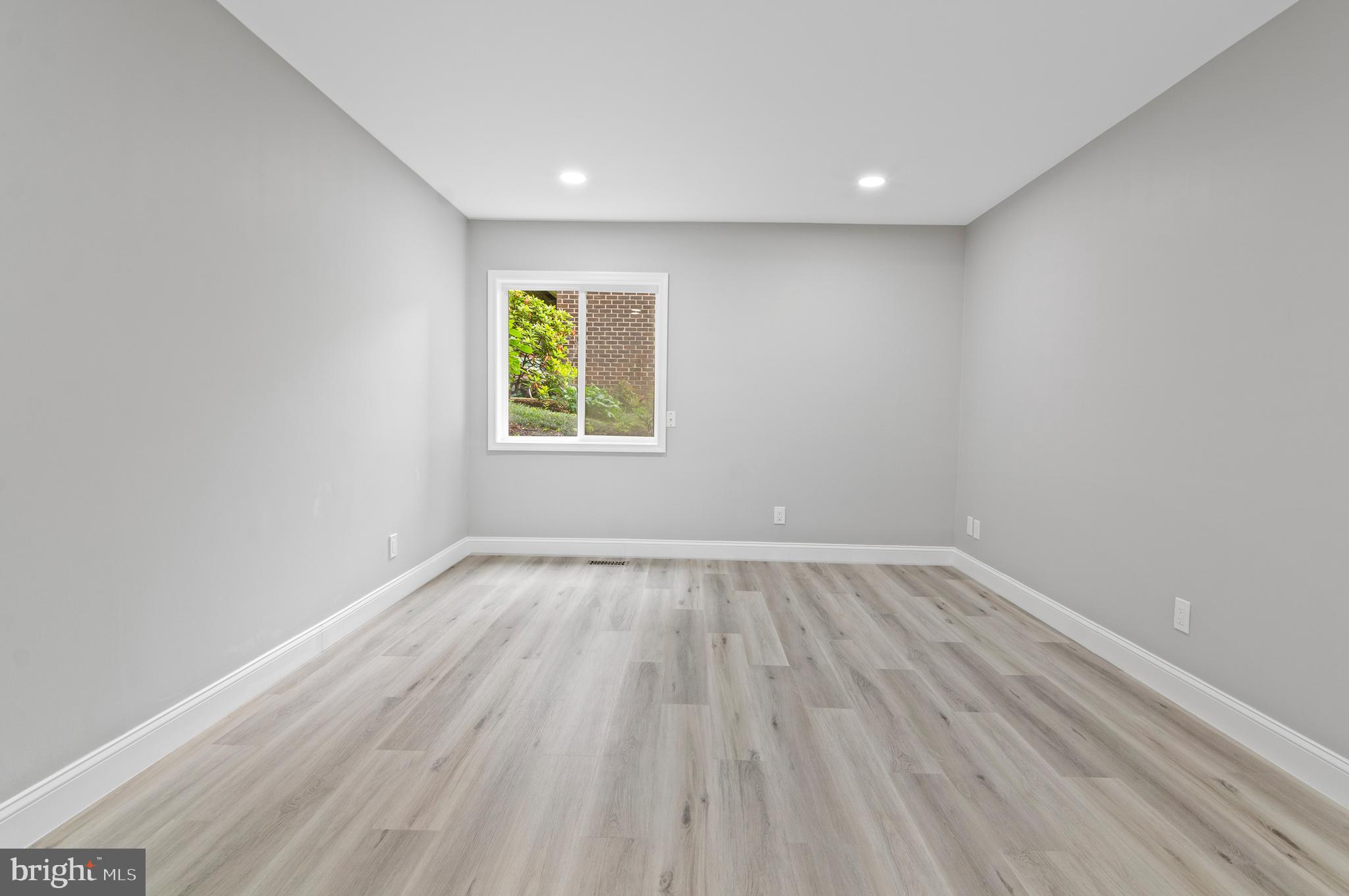 STEVENSON VILLAGE CONDO - Residential