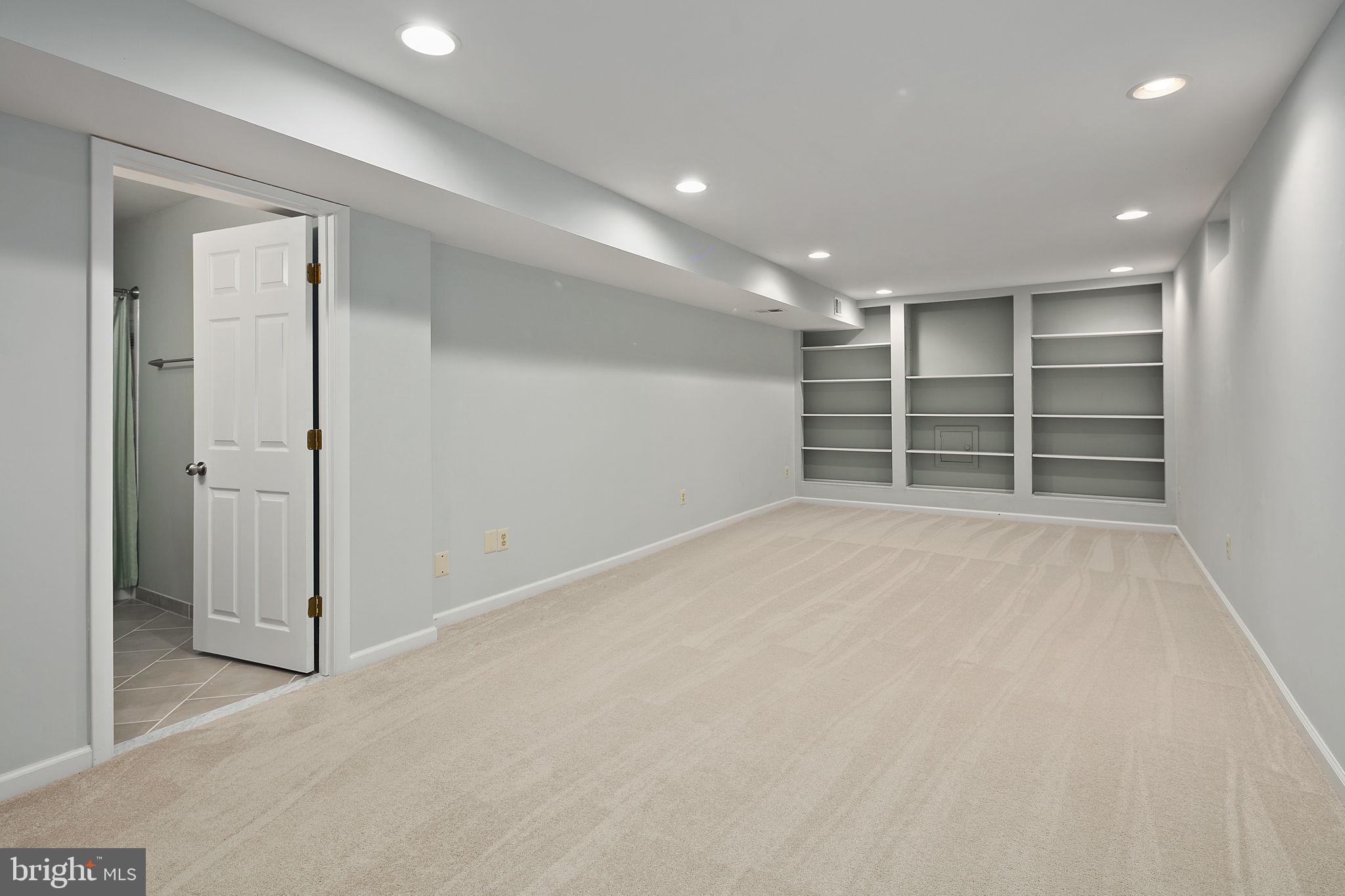 BRADLEY FARM - Residential