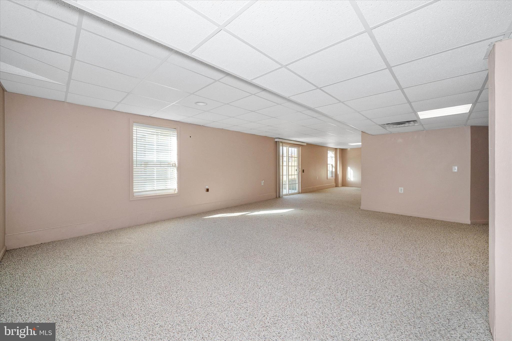 KNOTTS LANDING - Residential