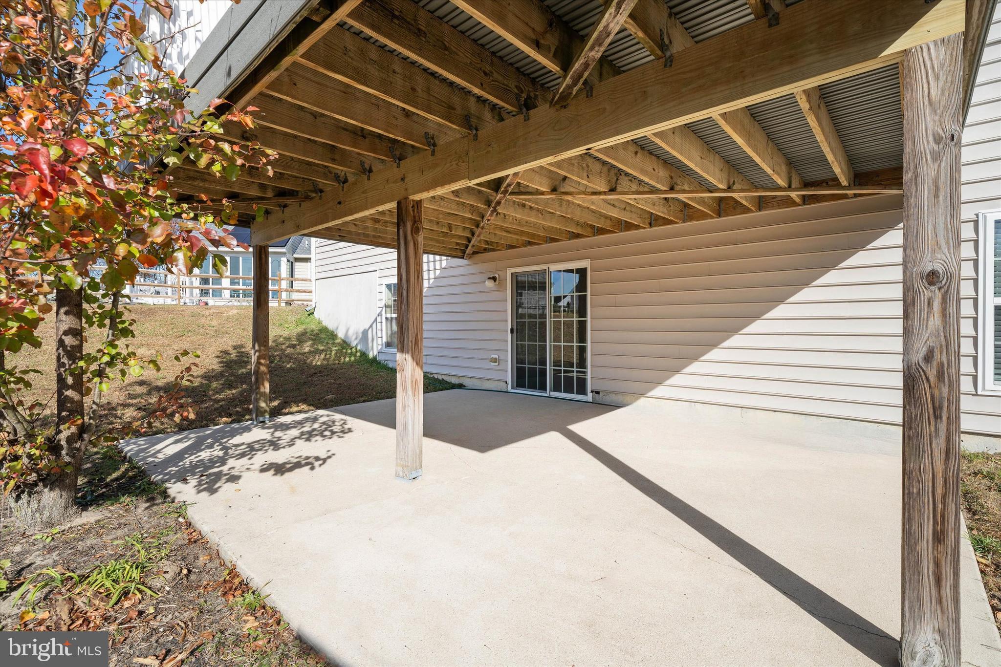 KNOTTS LANDING - Residential