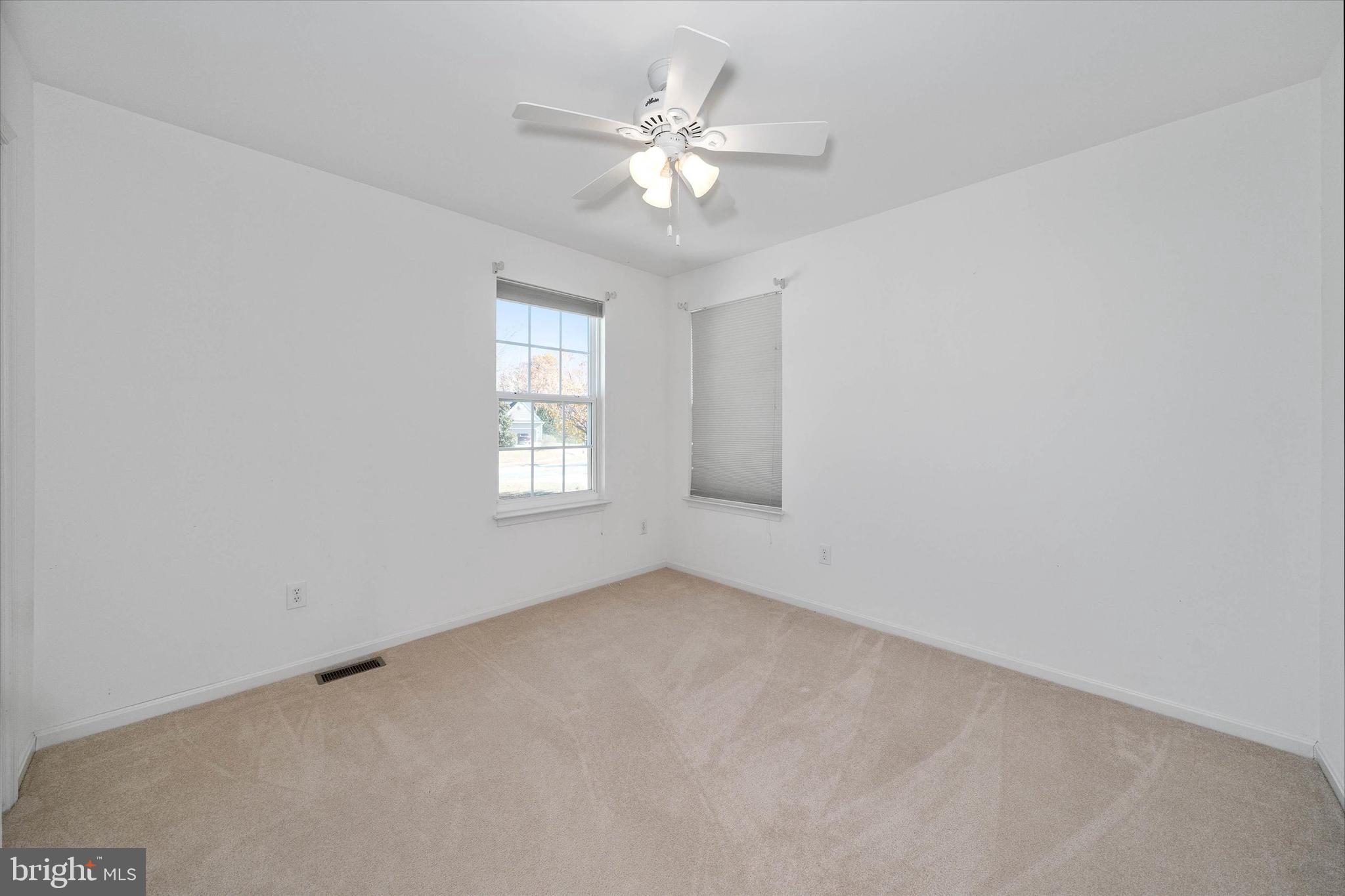 KNOTTS LANDING - Residential