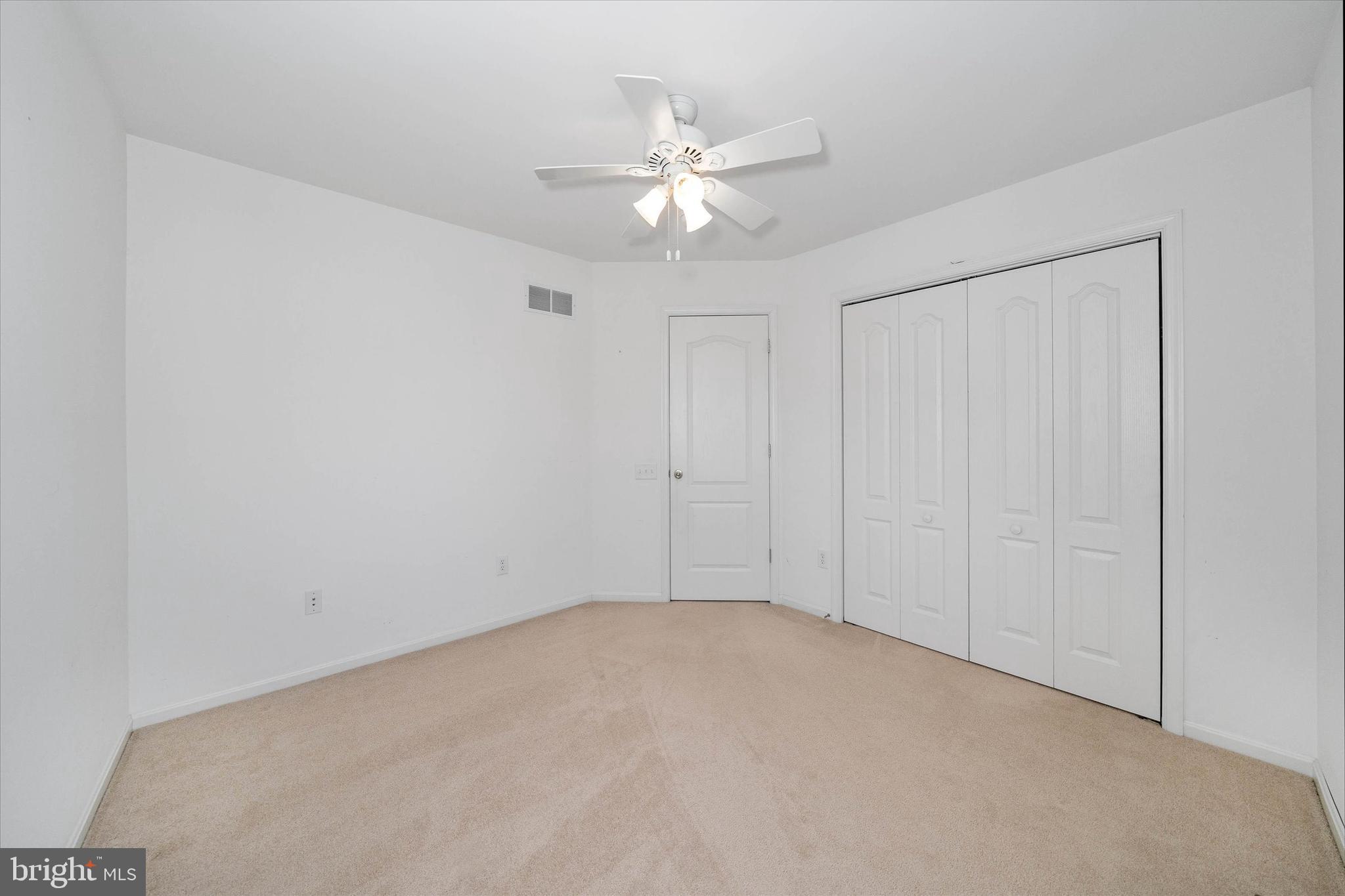 KNOTTS LANDING - Residential