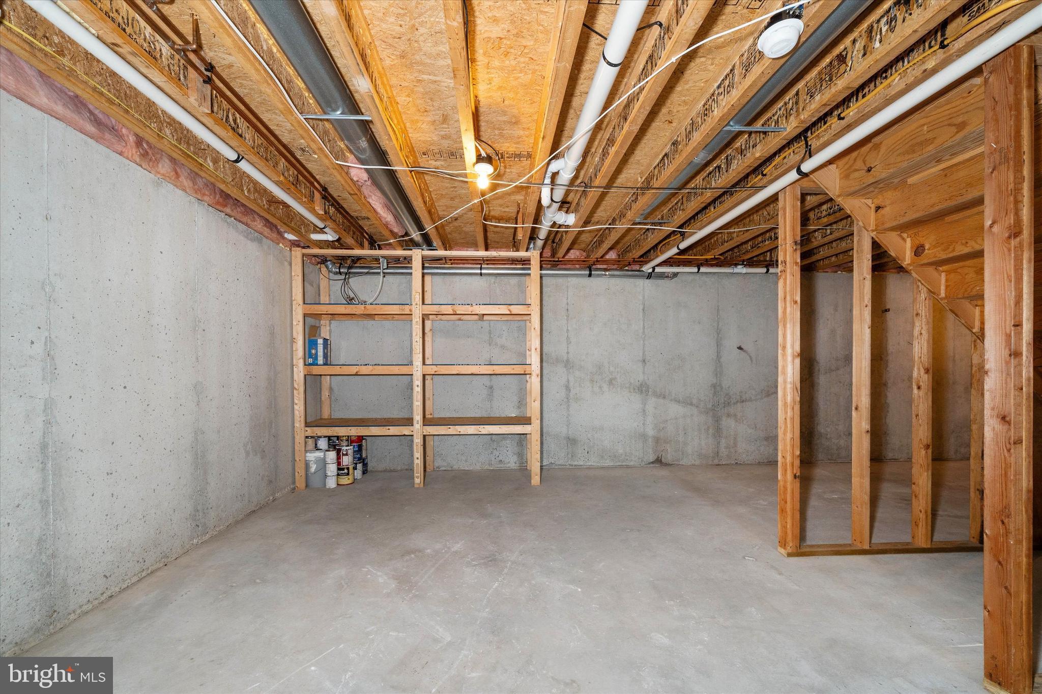 KNOTTS LANDING - Residential