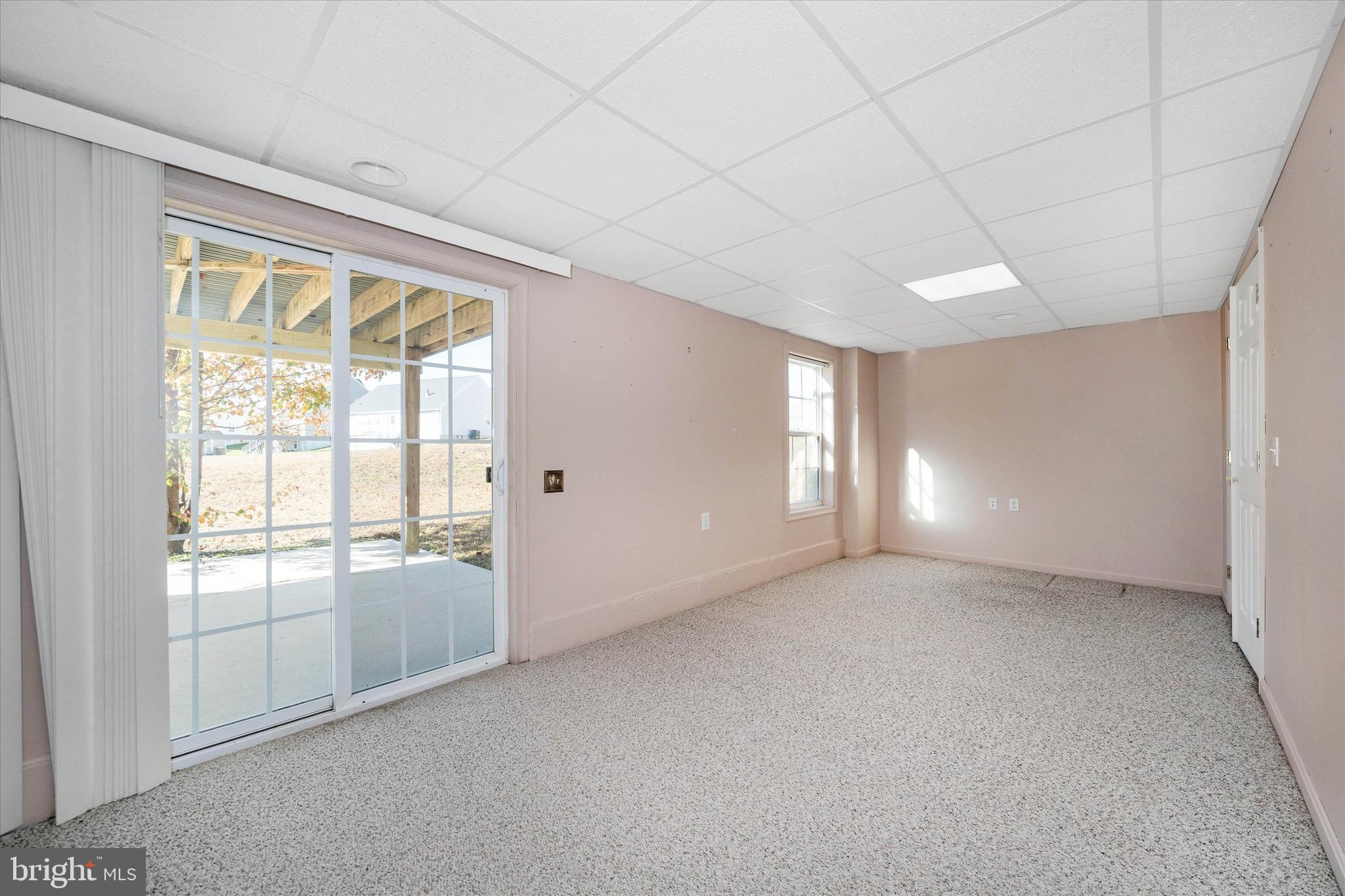 KNOTTS LANDING - Residential