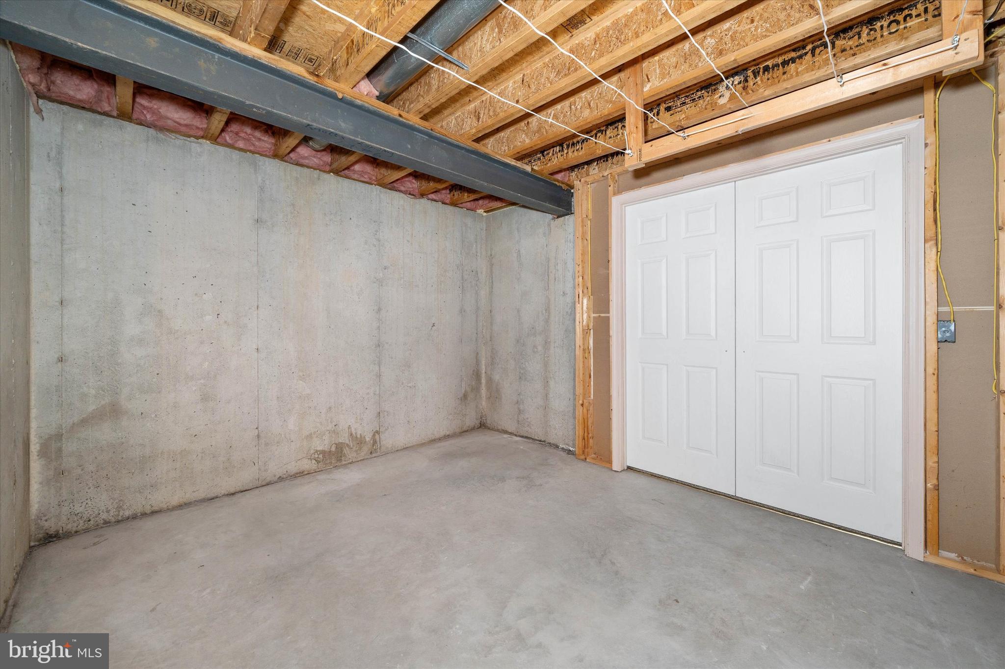 KNOTTS LANDING - Residential