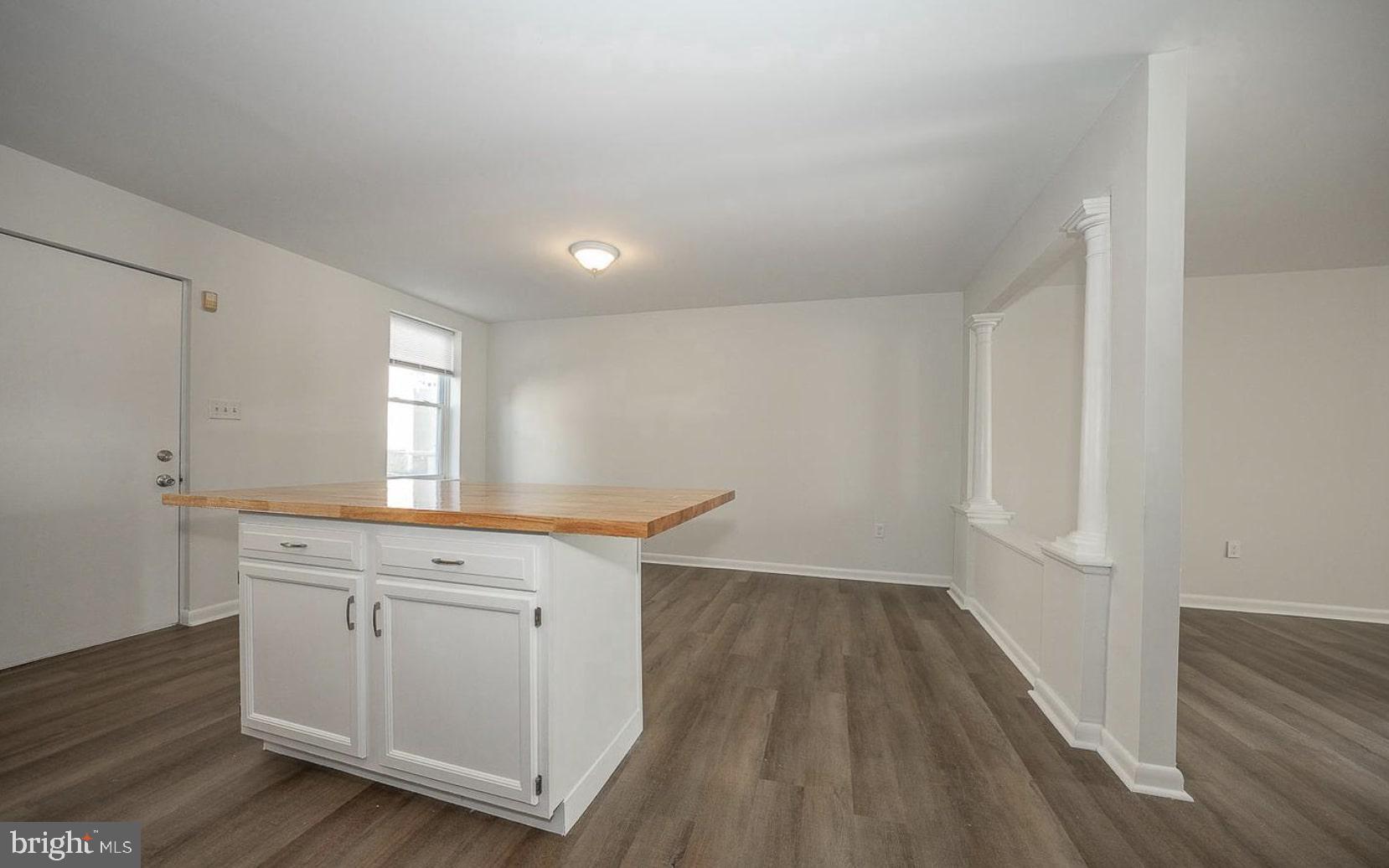 ART MUSEUM AREA - Residential Lease