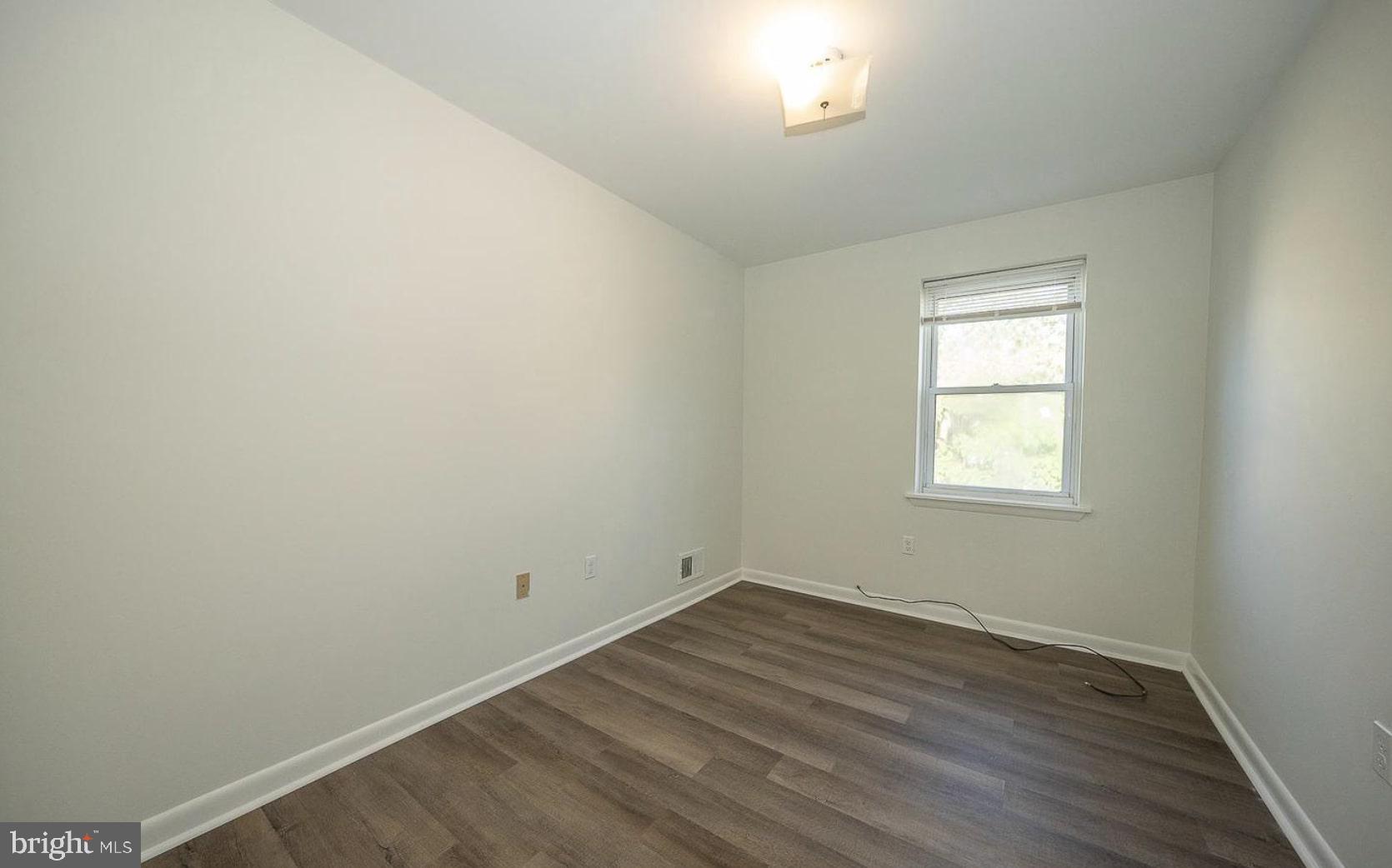 ART MUSEUM AREA - Residential Lease