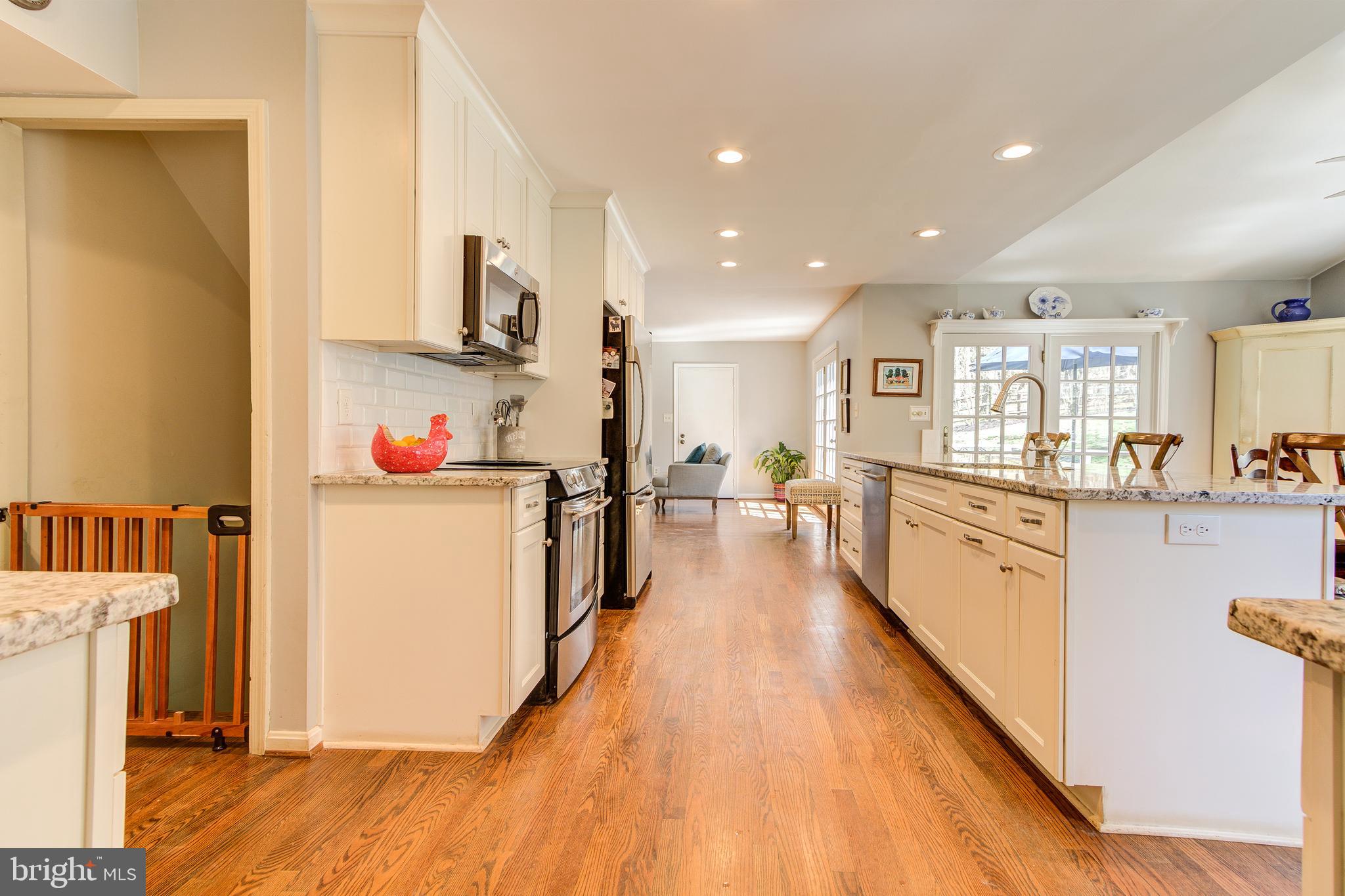 RESTON - Residential