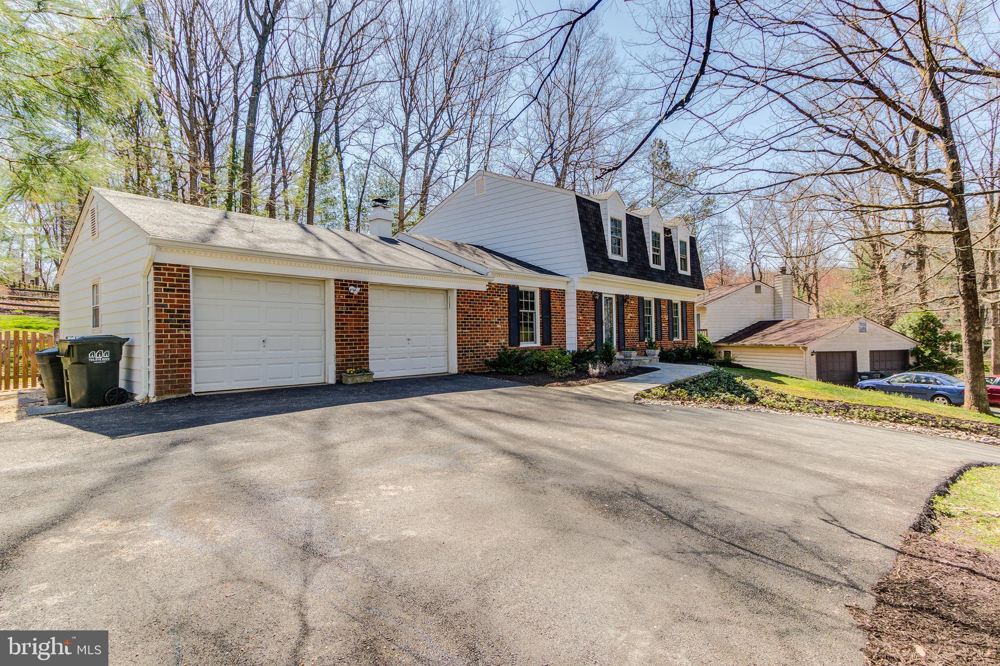 RESTON - Residential