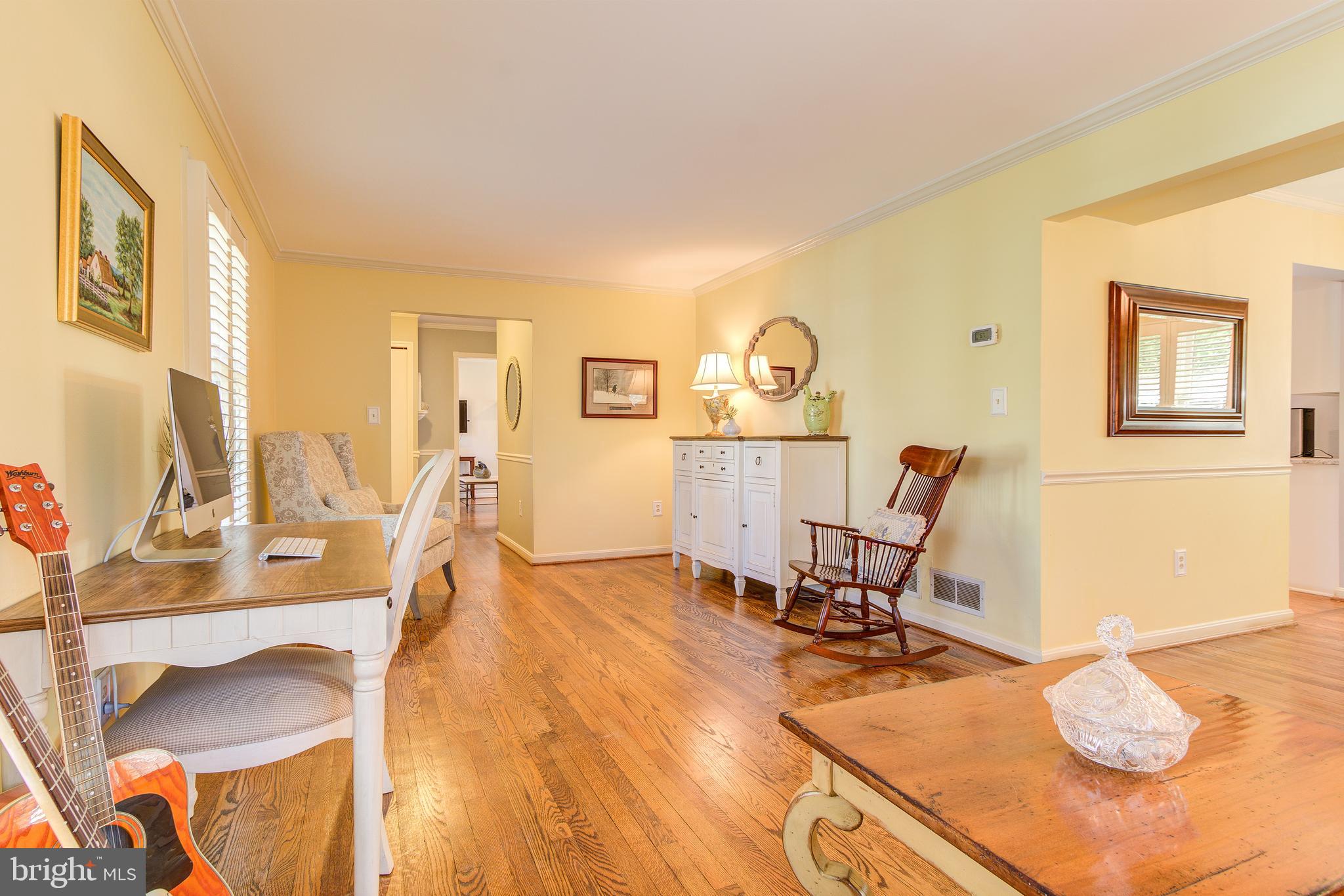 RESTON - Residential