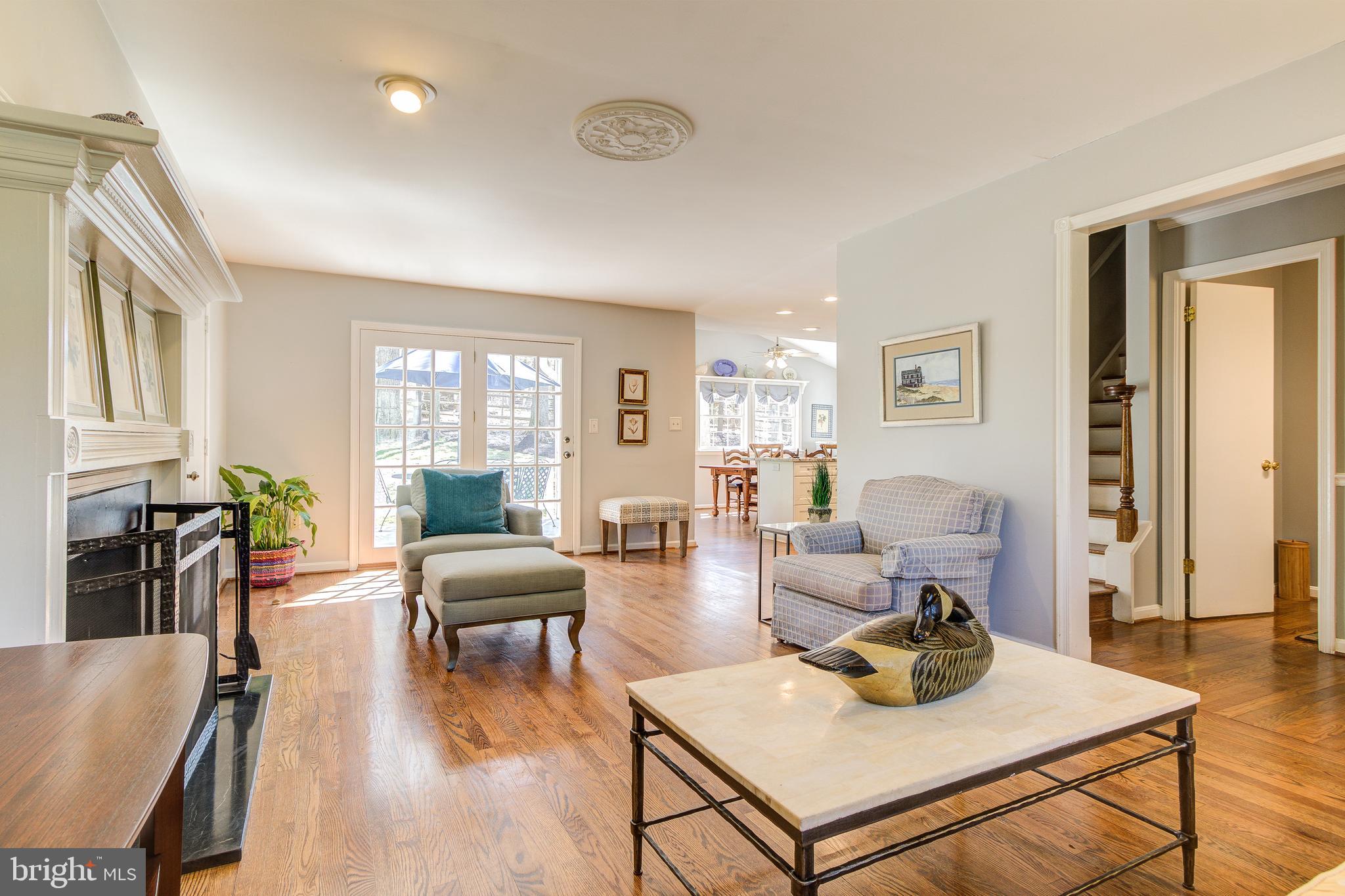 RESTON - Residential