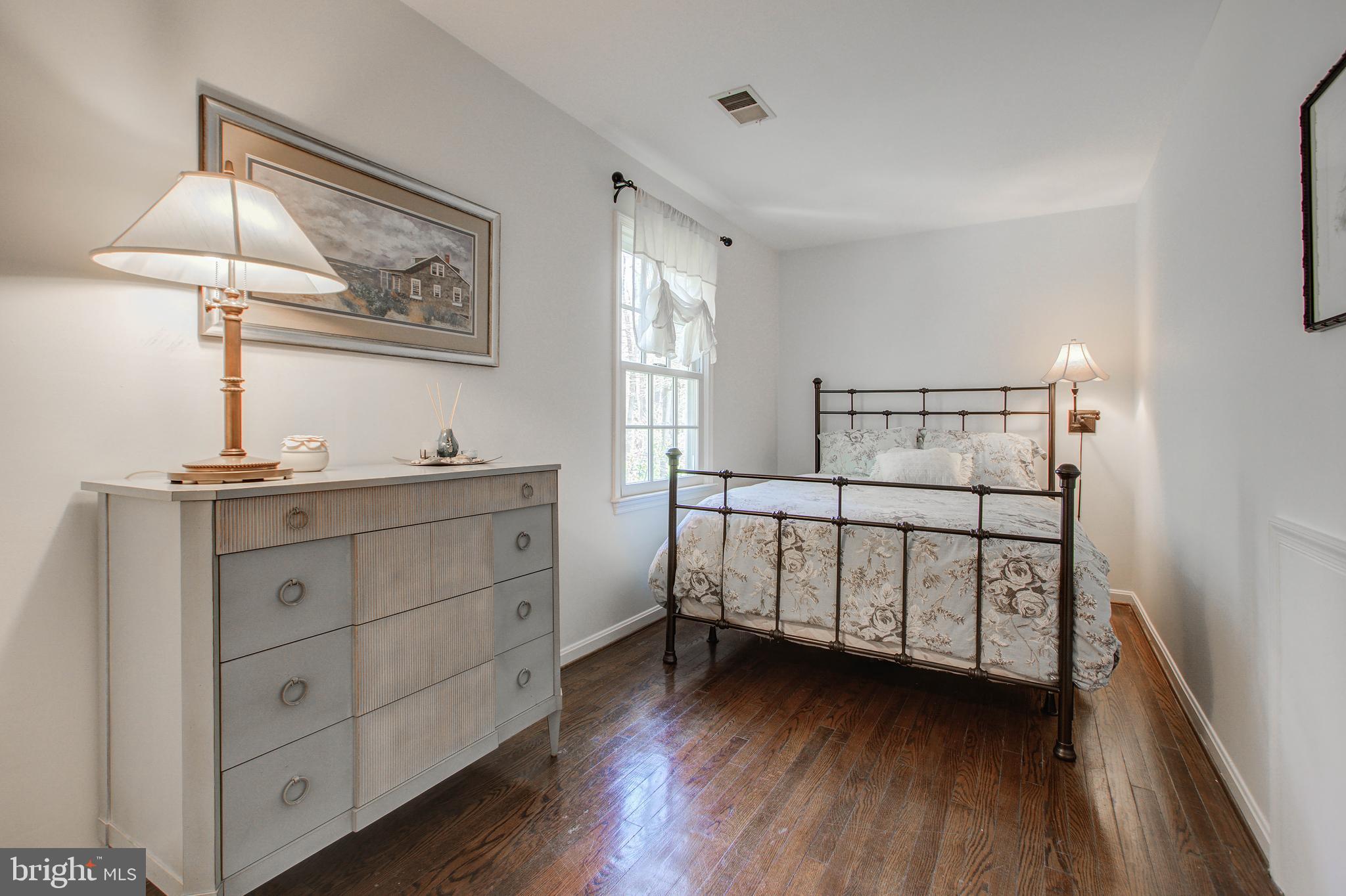 RESTON - Residential