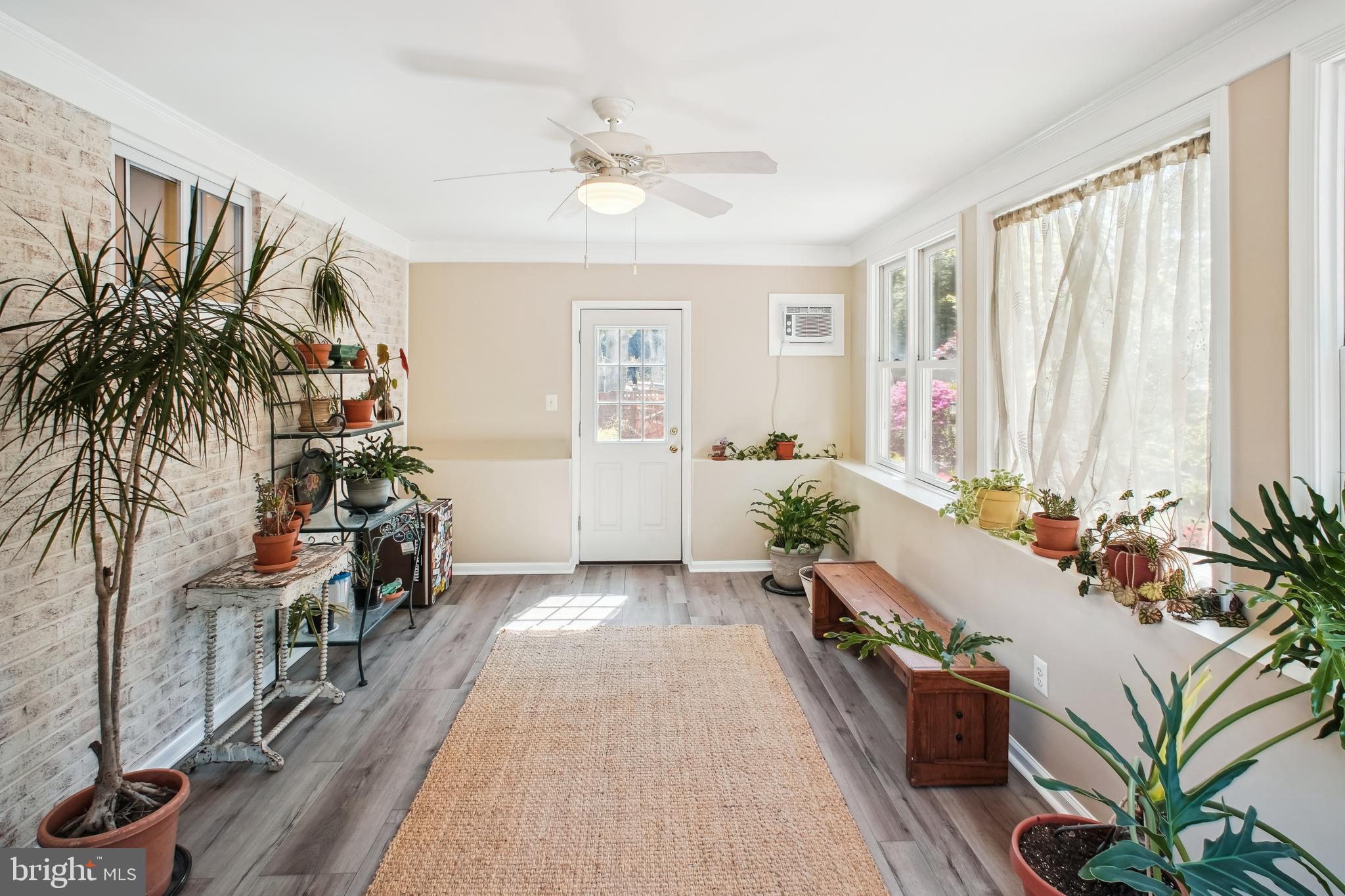 BROYHILL CREST - Residential