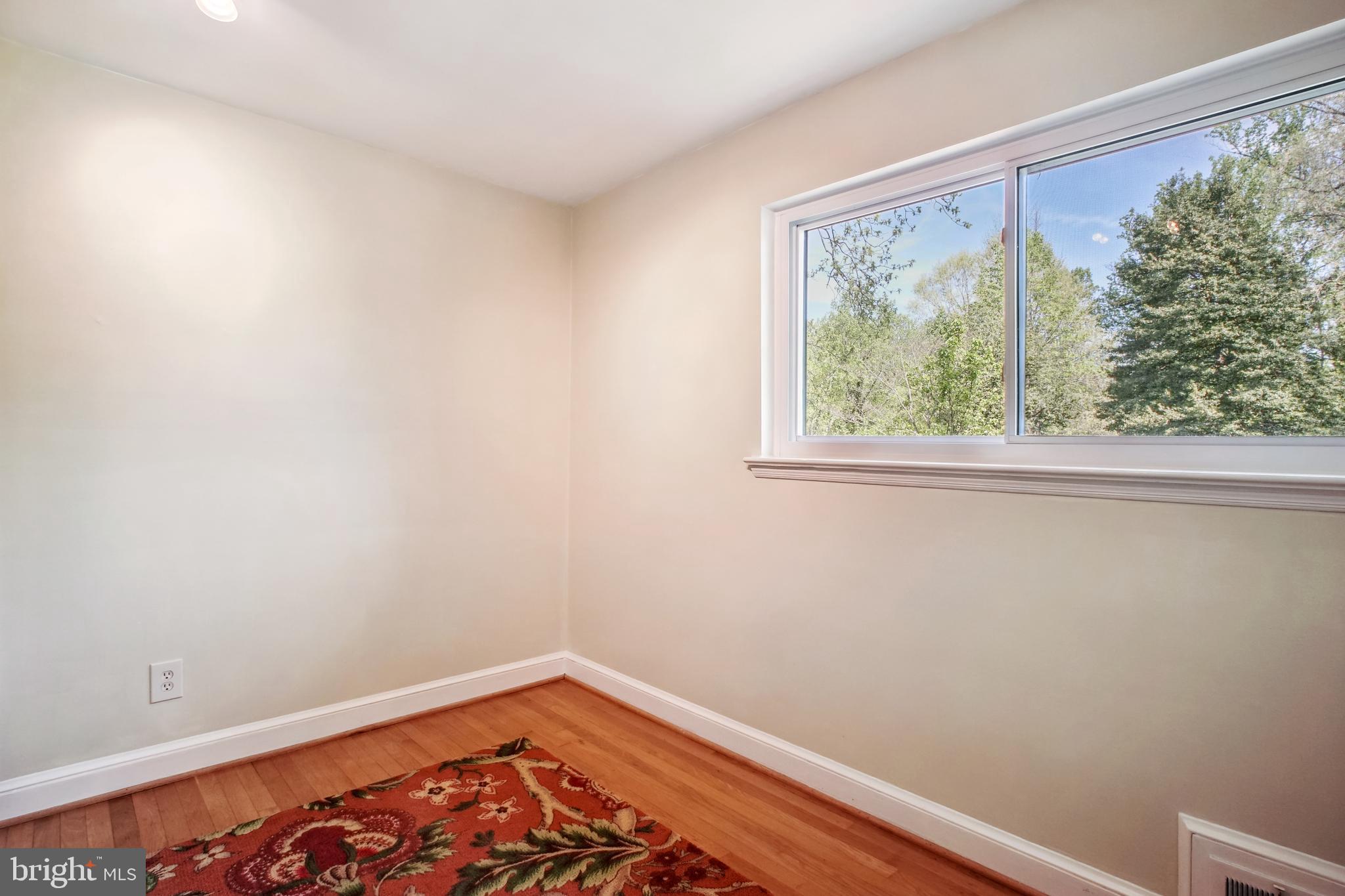 BROYHILL CREST - Residential