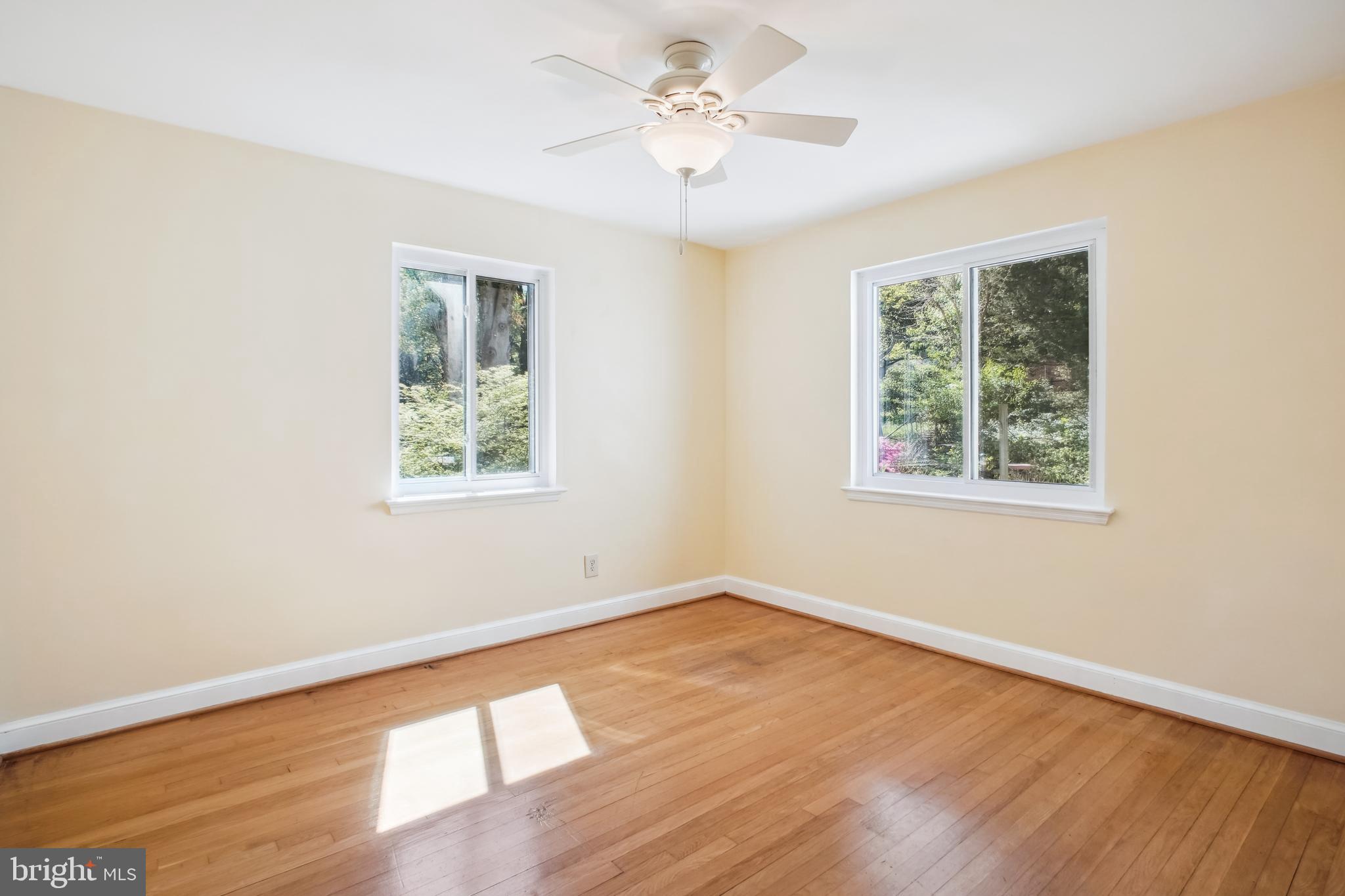 BROYHILL CREST - Residential