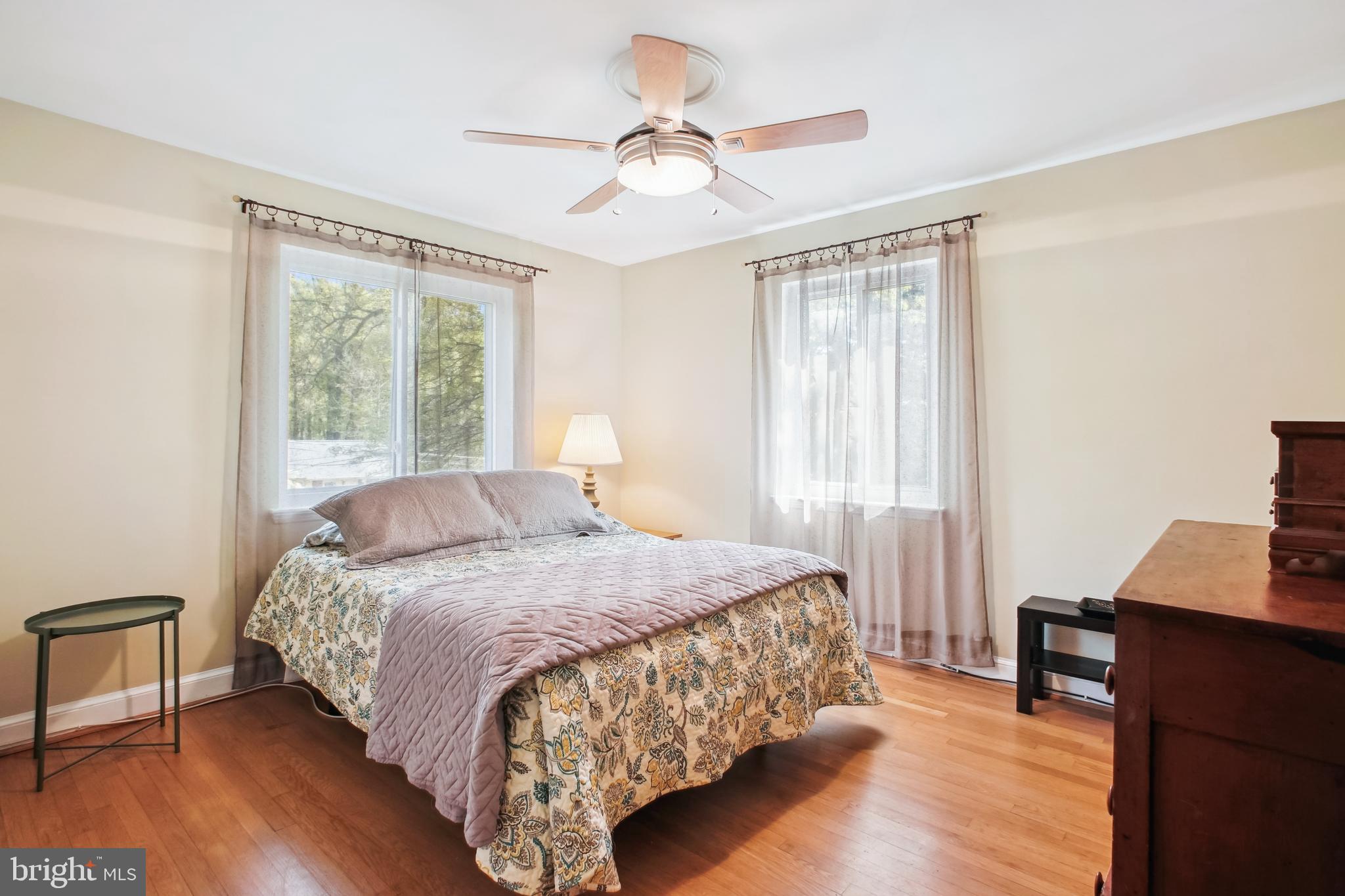 BROYHILL CREST - Residential