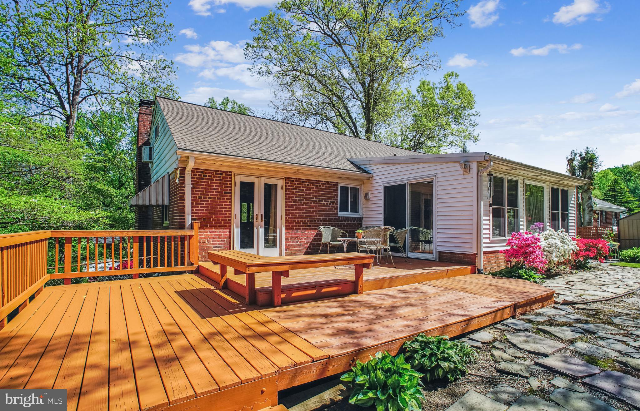 BROYHILL CREST - Residential