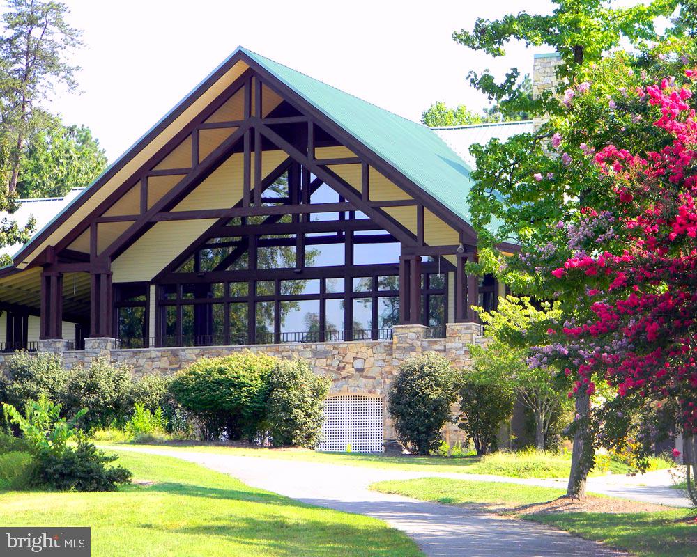 AUGUSTINE NORTH - Residential